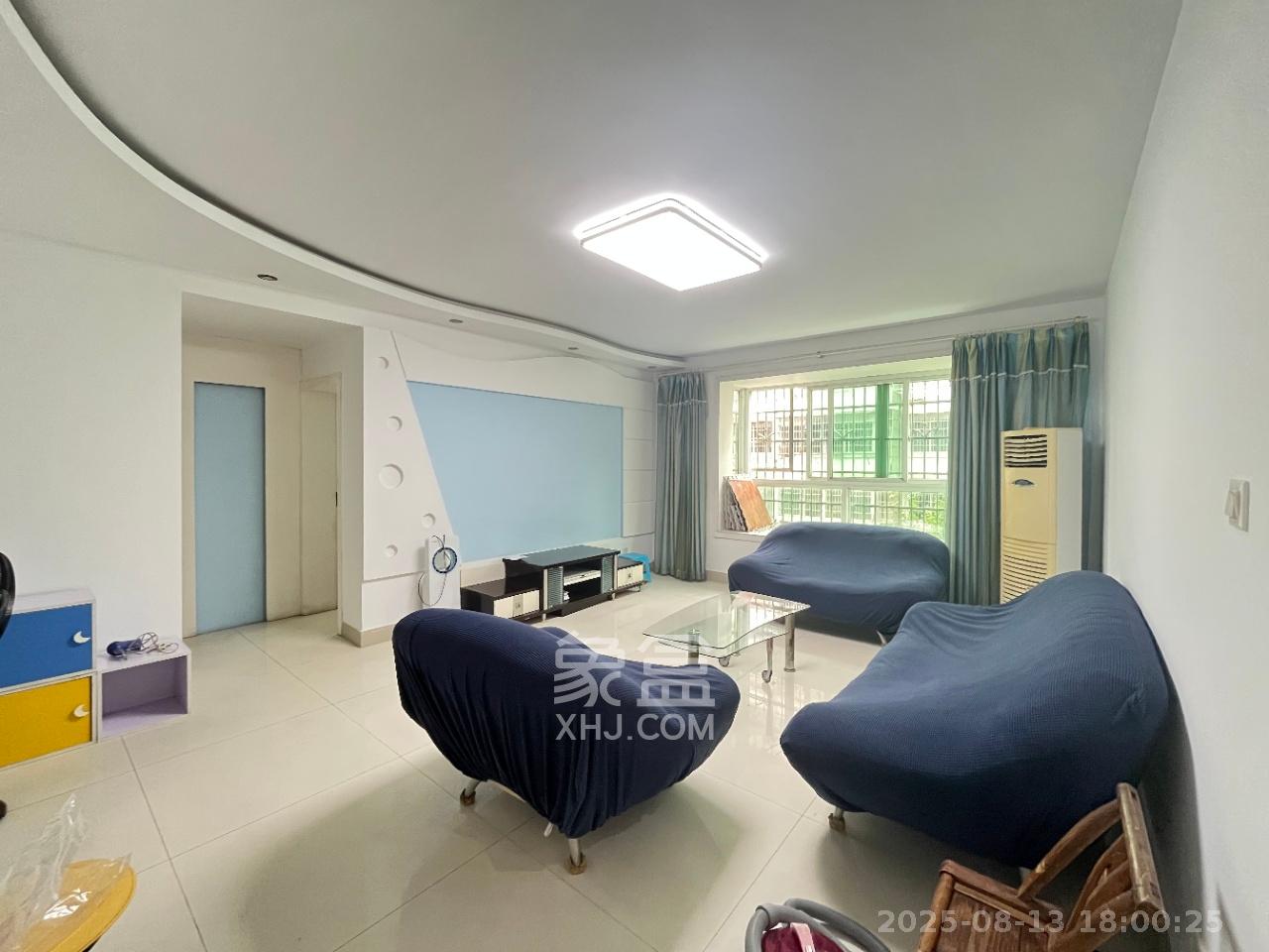 恩瑞麓山名园（龙王港小区）  3室2厅2卫    2600.0元/月室内图