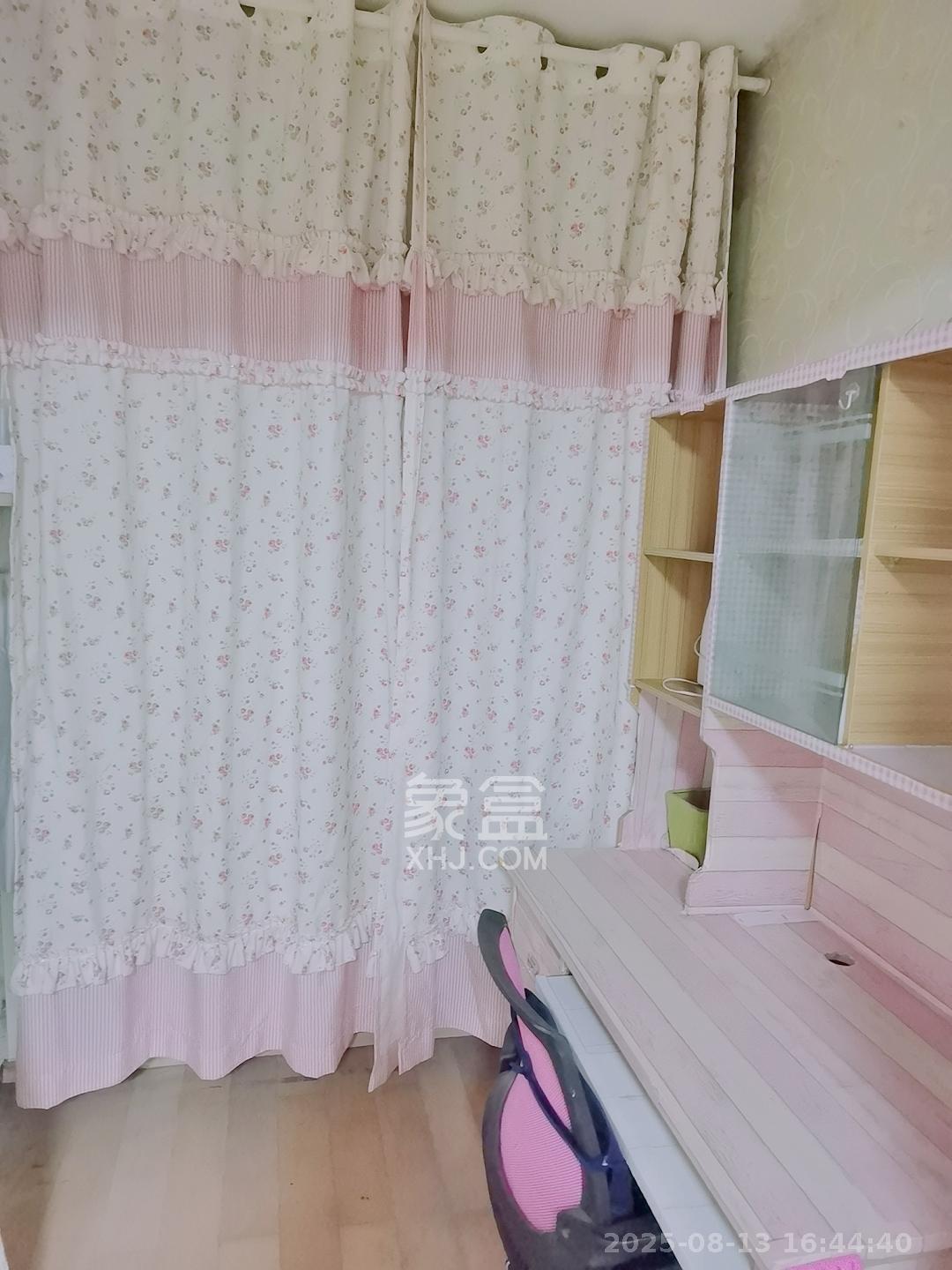 万科金色家园  1室0厅0卫    1300.0元/月 万科金色家园  1室0厅0卫    1300.0元/月室内图