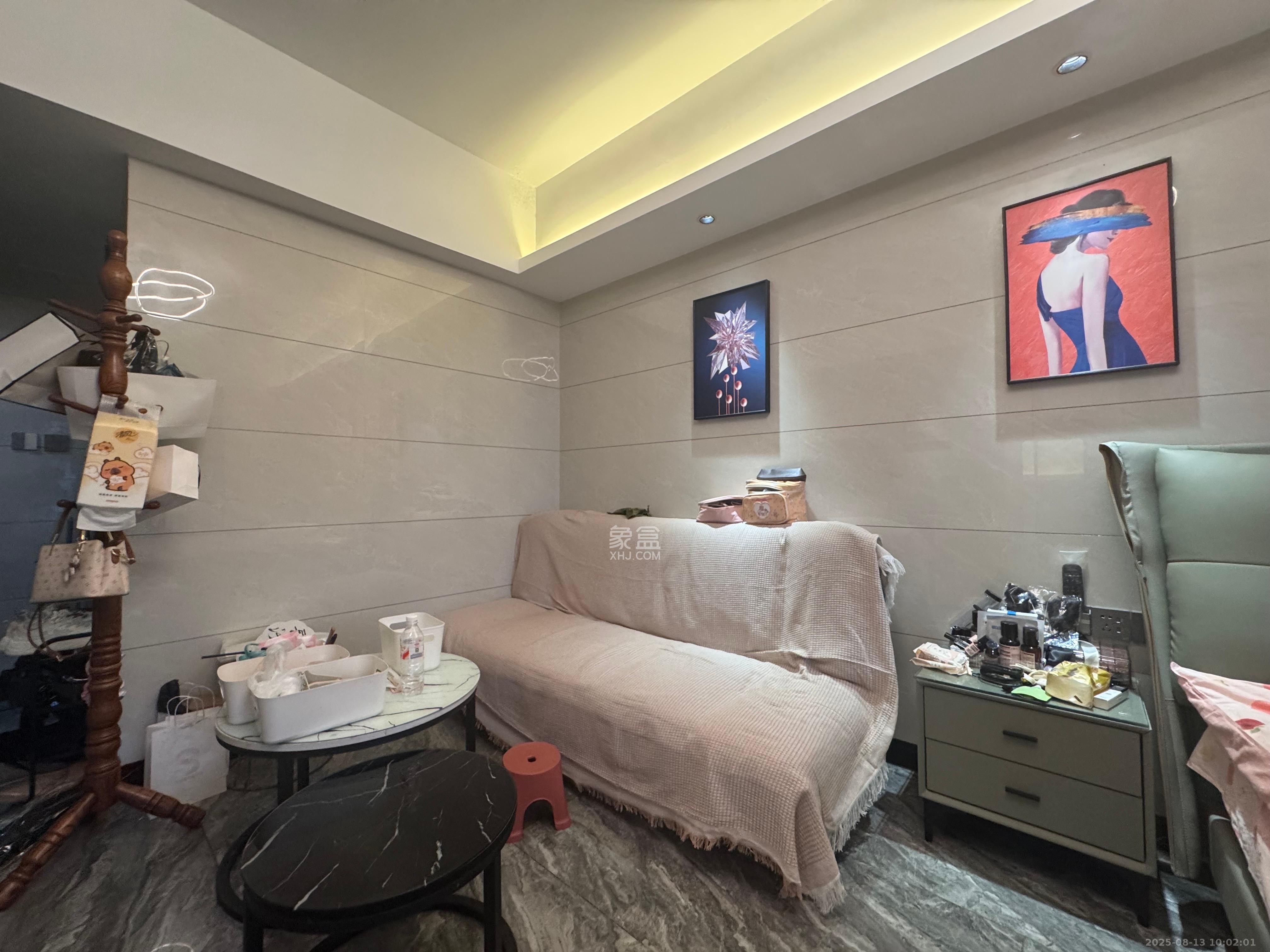 德思勤城市广场(宝格丽公寓) 1室1厅1卫 1800.0元/月 德思勤城市广场(宝格丽公寓) 1室1厅1卫 1800.0元/月室内图