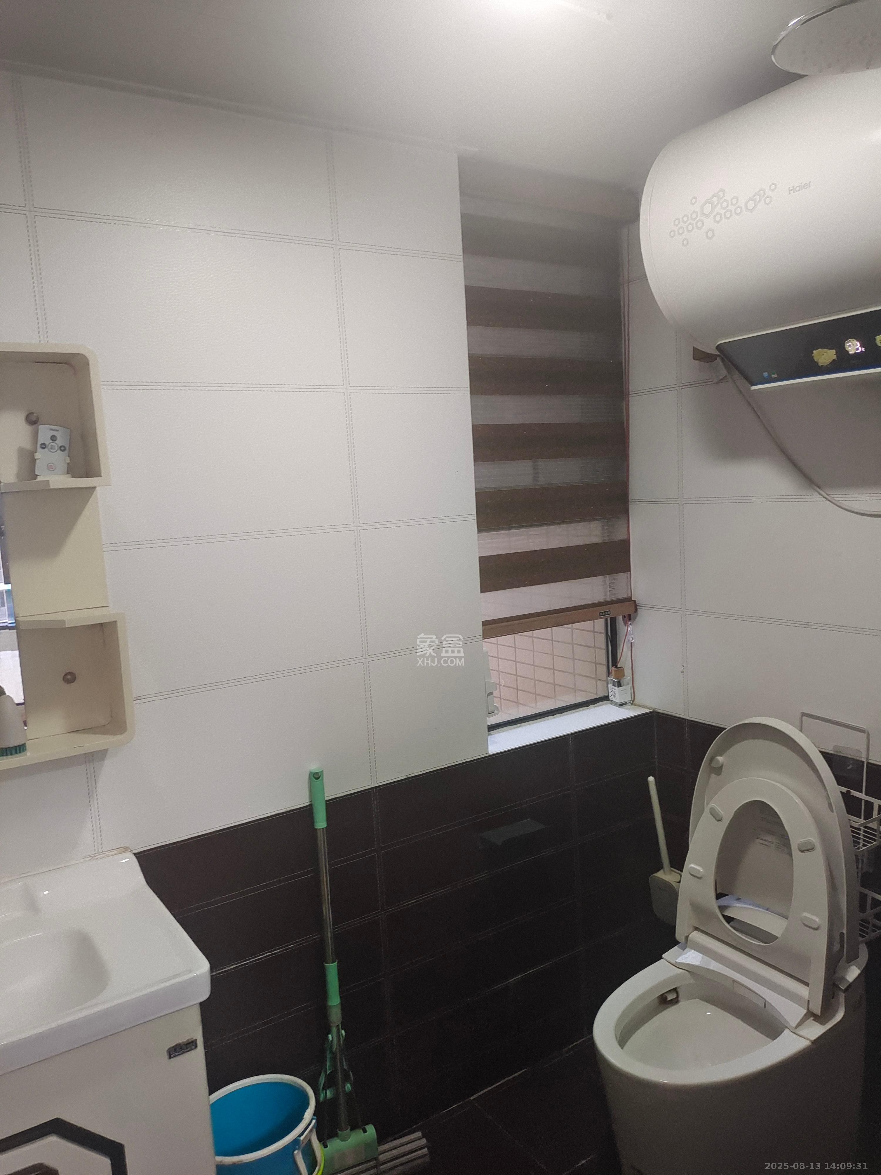 滨江一号(丰泰花园) 3室2厅2卫 2900.0元/月 滨江一号(丰泰花园) 3室2厅2卫 2900.0元/月室内图