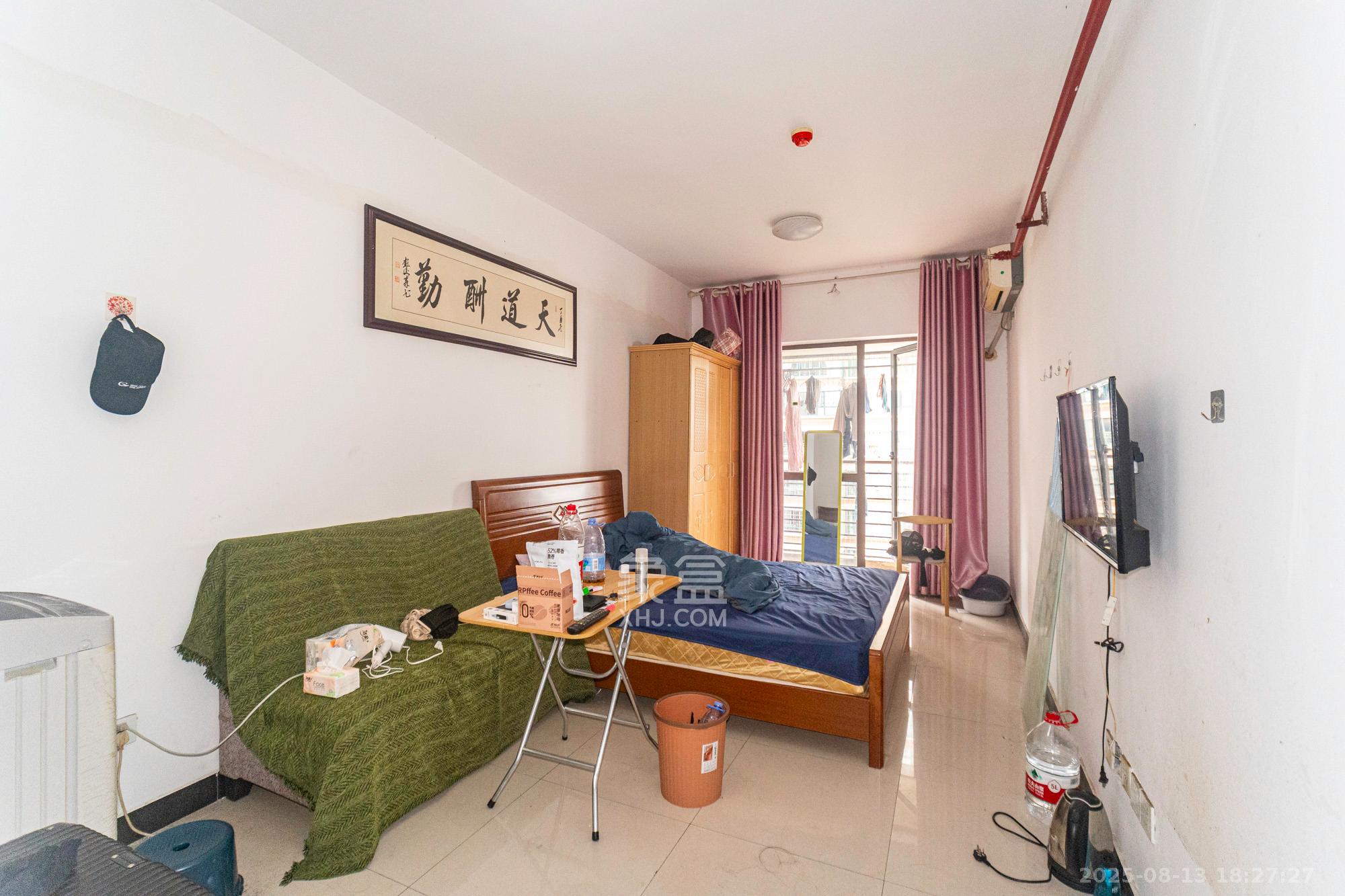 尚都美寓 1室1厅1卫 13.49万 尚都美寓 1室1厅1卫 13.49万客厅