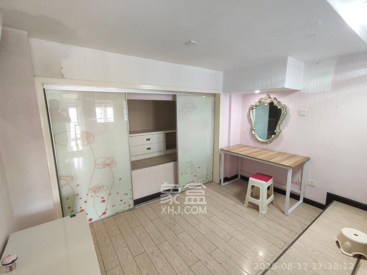 他城(天鸿时代公寓) 3室1厅1卫 2000.0元/月 他城(天鸿时代公寓) 3室1厅1卫 2000.0元/月室内图