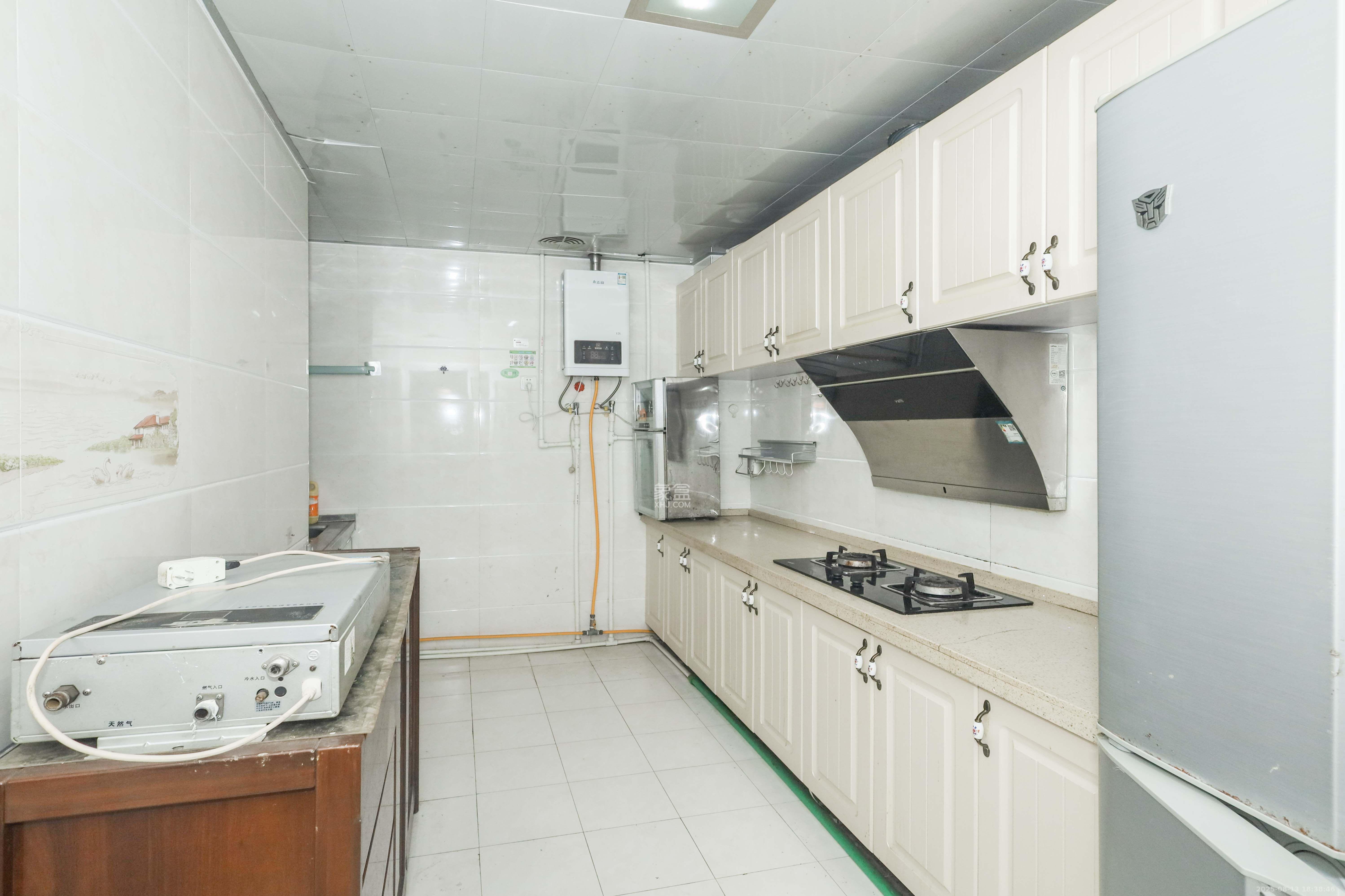 保利麓谷林语E区  4室2厅2卫    2800.0元/月 保利麓谷林语E区  4室2厅2卫    2800.0元/月室内图