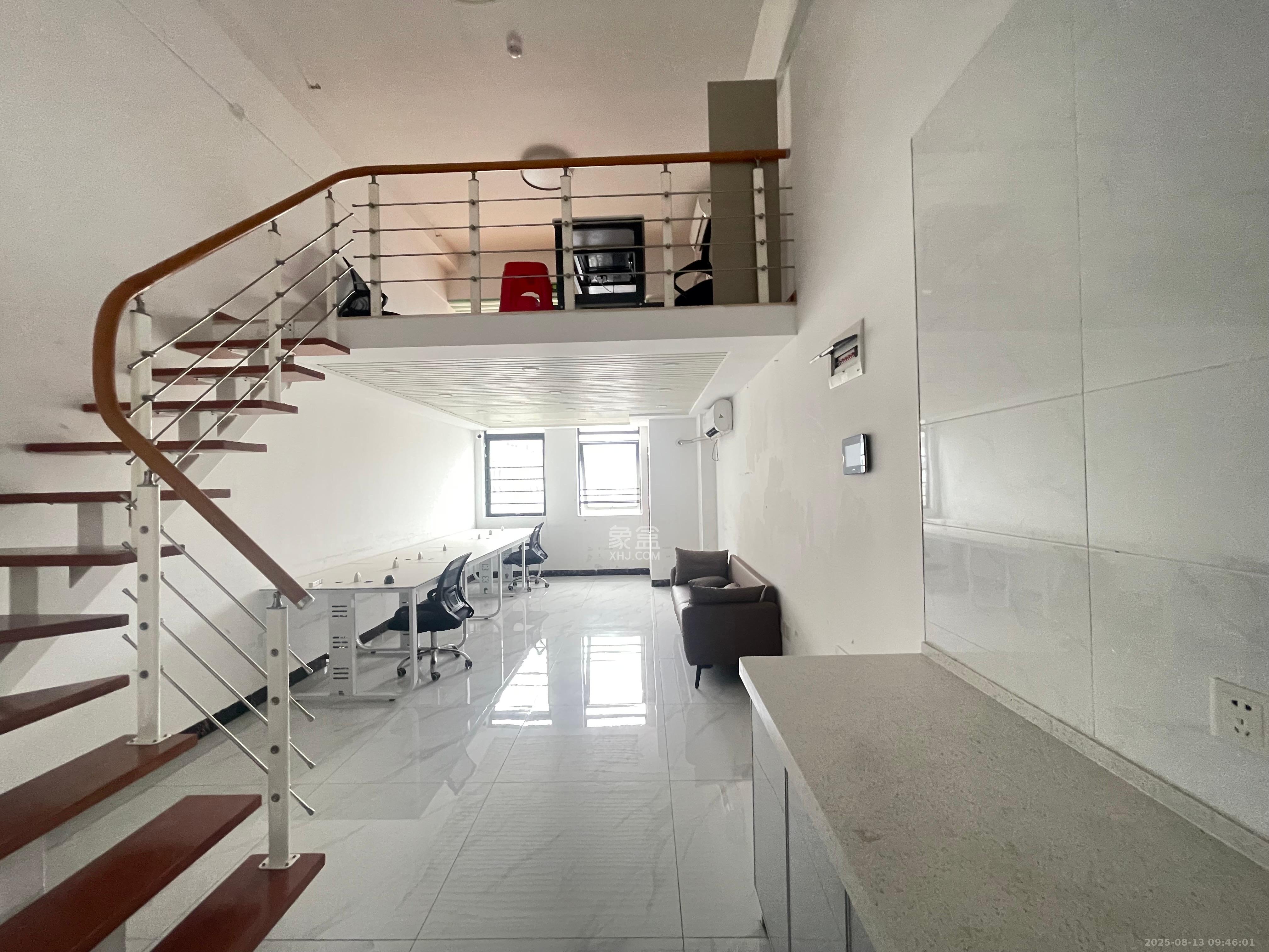 华润置地广场二期 1室1厅1卫 1600.0元/月 华润置地广场二期 1室1厅1卫 1600.0元/月室内图