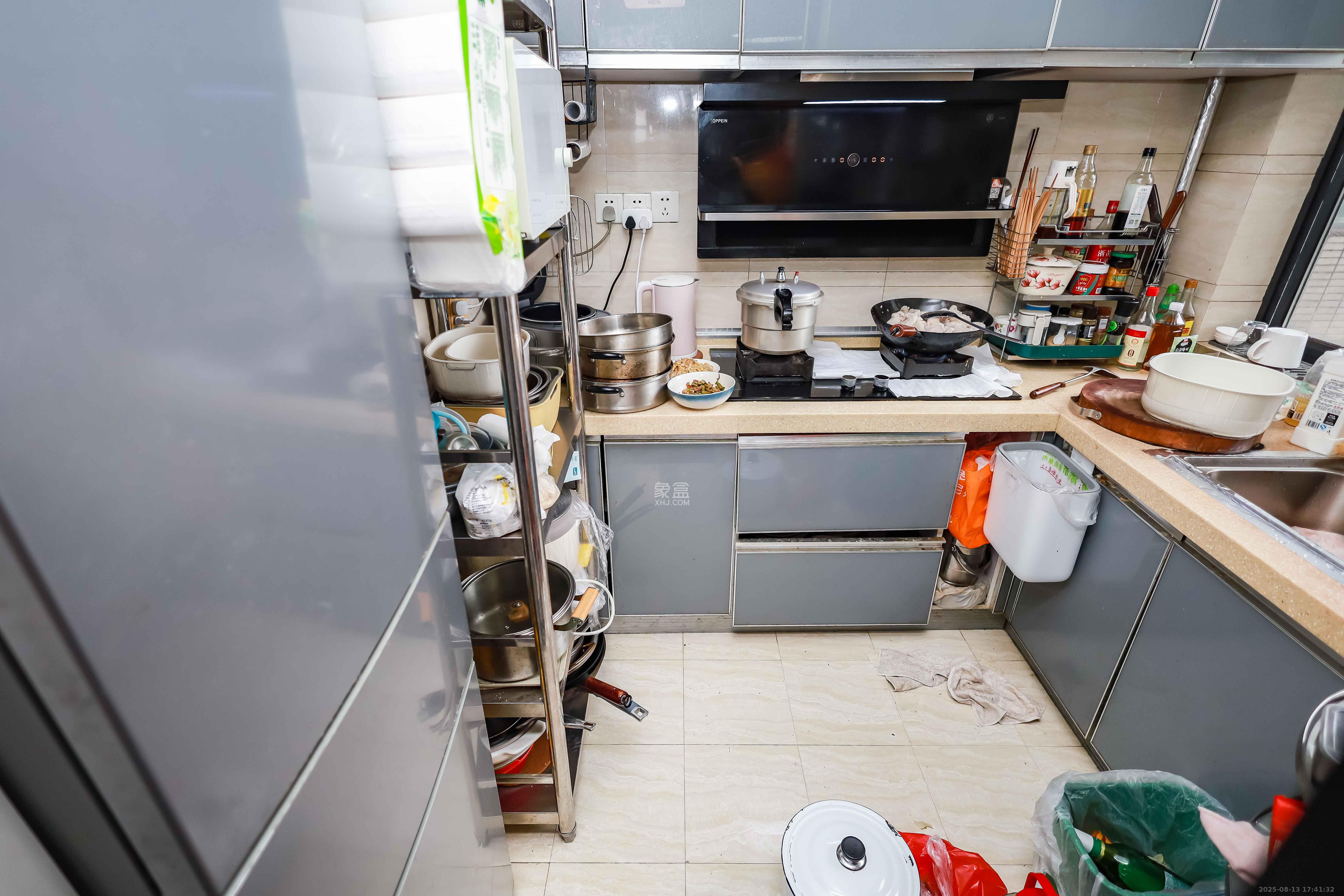 莱茵城  3室2厅1卫    66.8万厨房