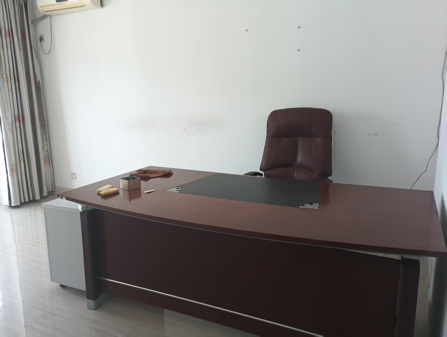 中盐大厦 3室2厅2卫 3000.0元/月 中盐大厦 3室2厅2卫 3000.0元/月室内图