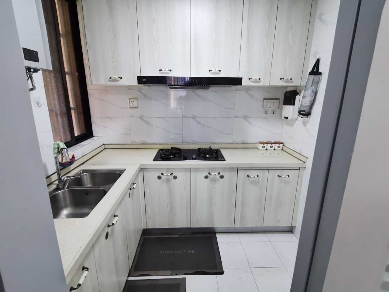 滨江世纪佳城(北区) 3室2厅2卫 3300.0元/月 滨江世纪佳城(北区) 3室2厅2卫 3300.0元/月室内图