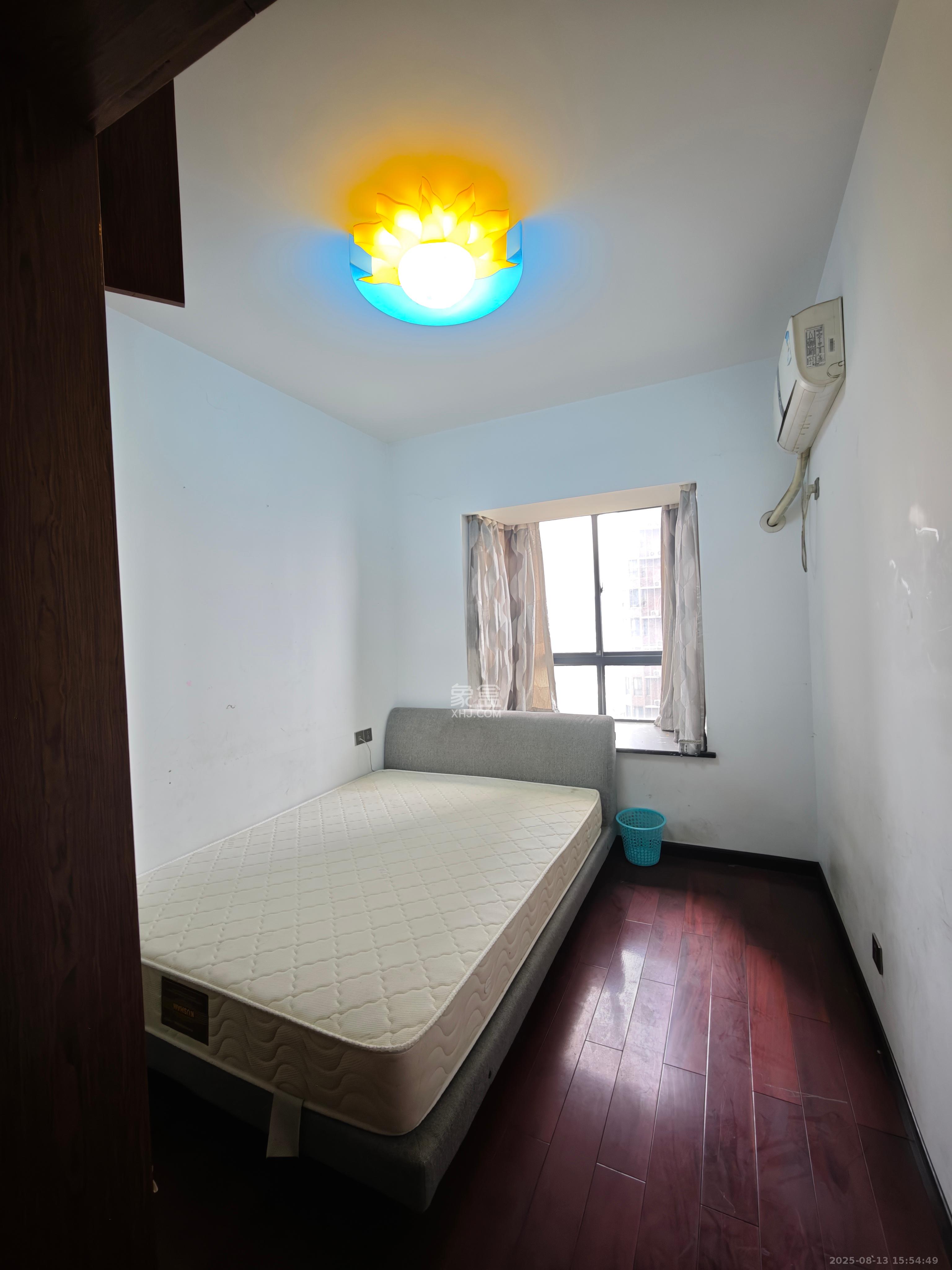 海拔东方  3室2厅2卫    2700.0元/月 海拔东方  3室2厅2卫    2700.0元/月室内图