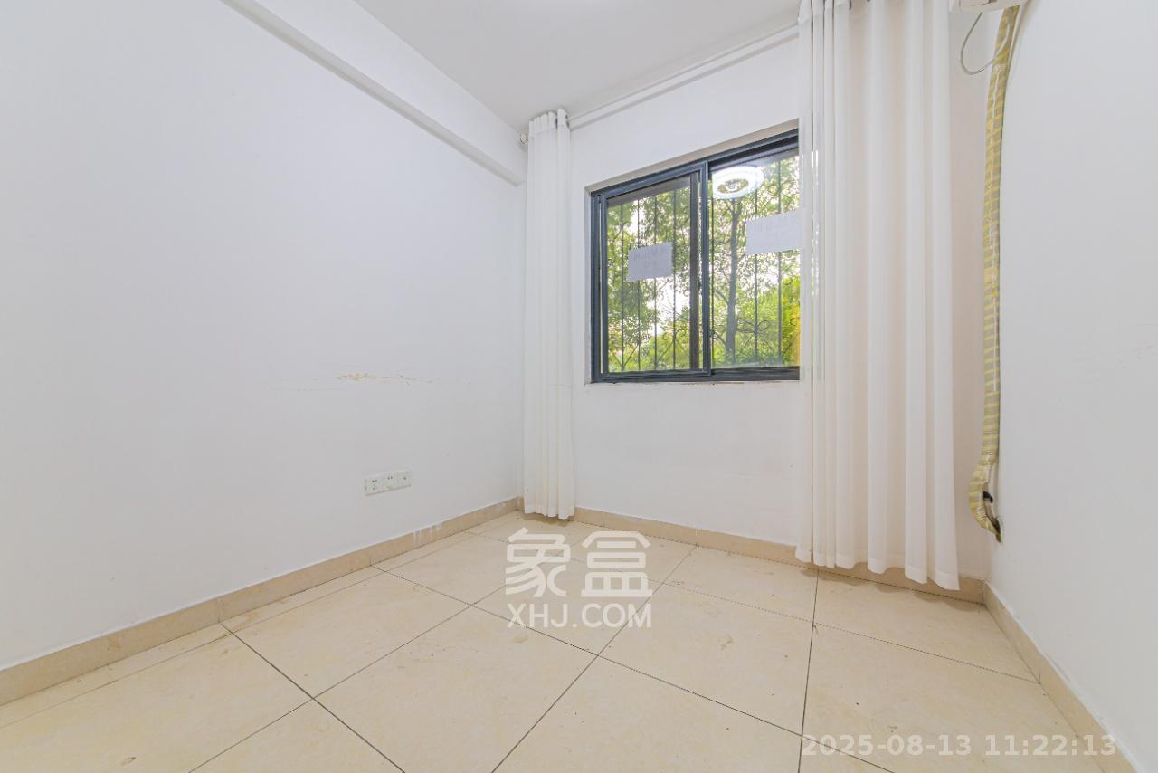 中建芙蓉嘉苑  3室2厅1卫   2300.00元/月室内图
