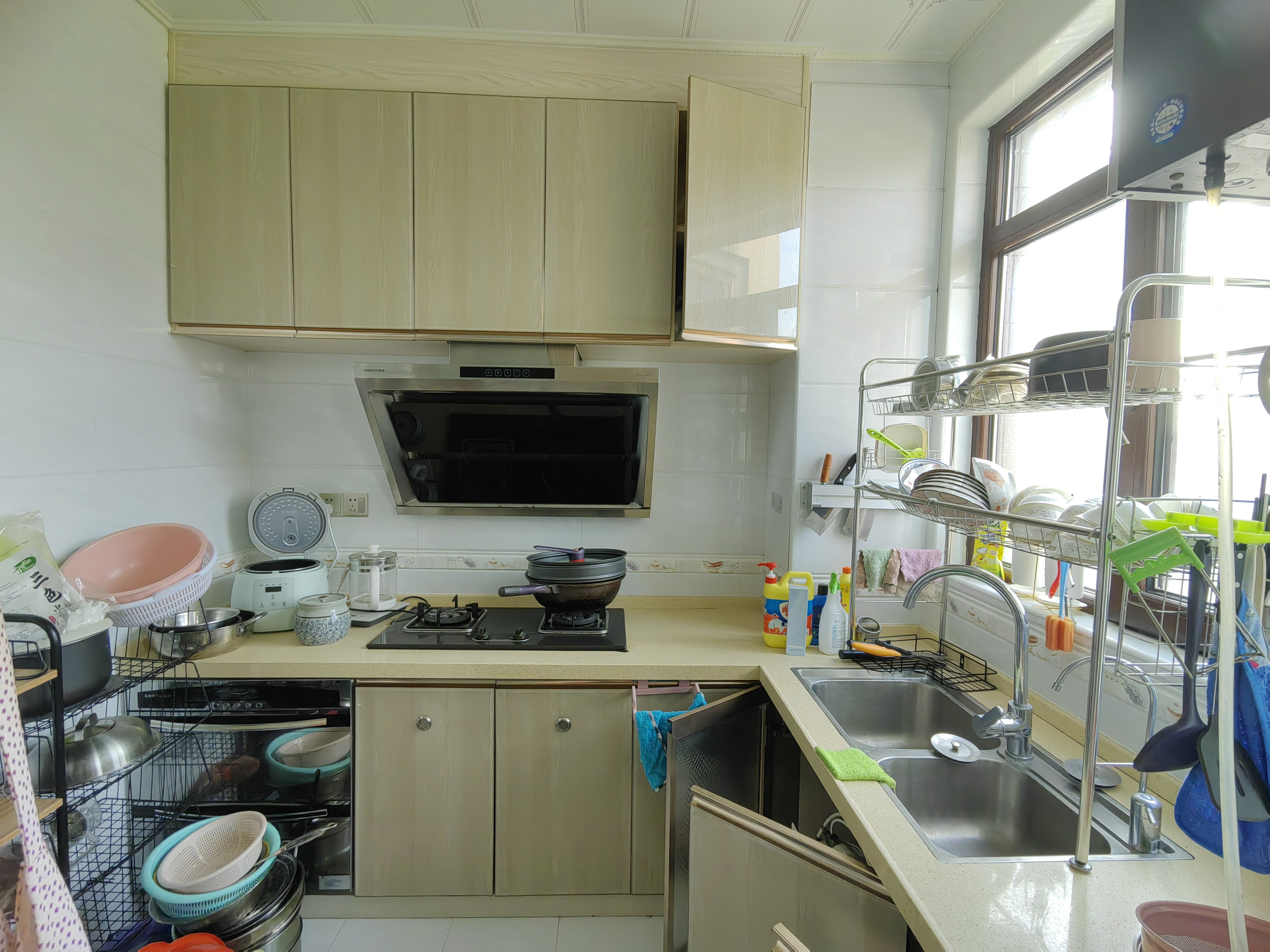 怡河园 3室2厅2卫 108.8万 怡河园 3室2厅2卫 108.8万客厅