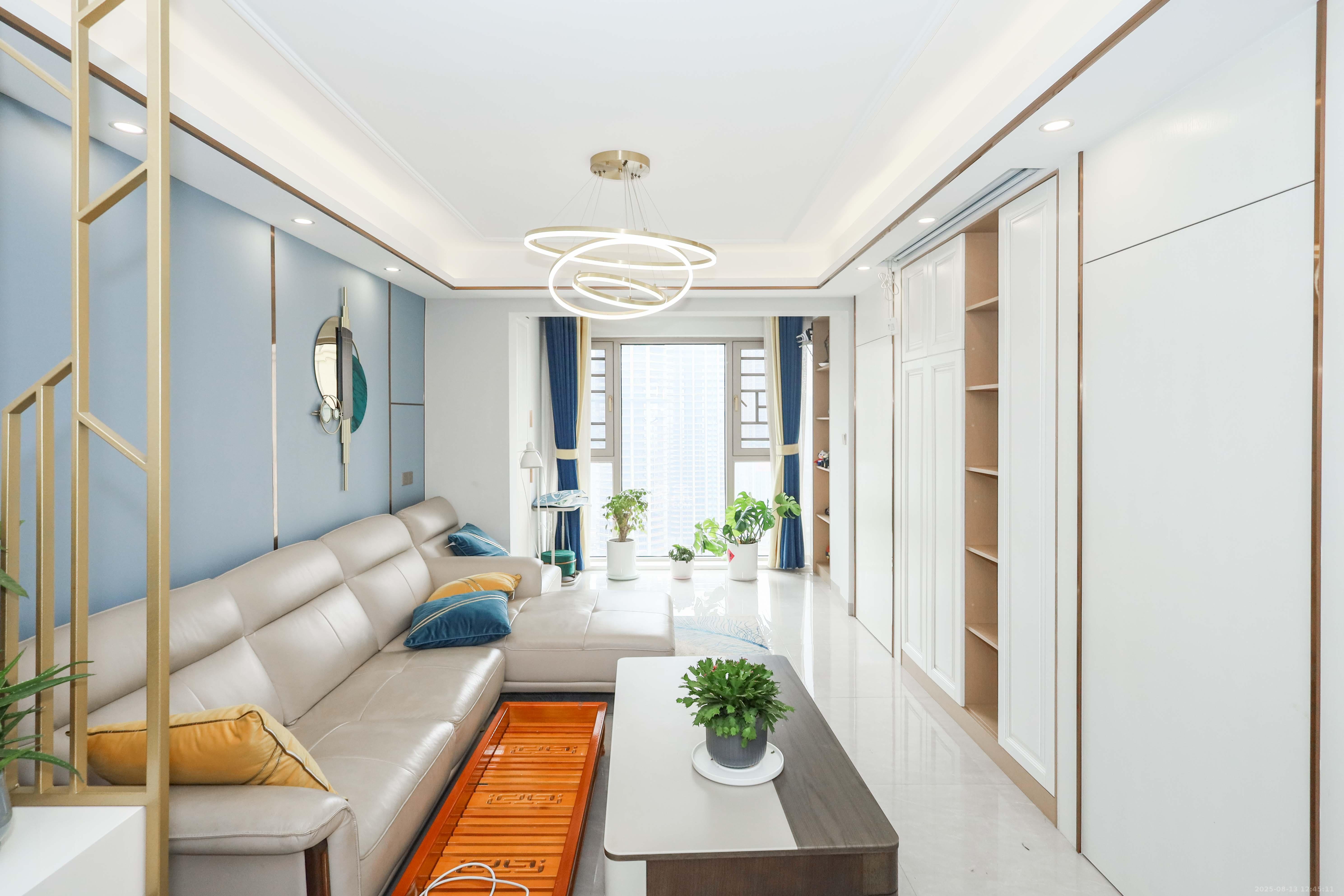 和泓梅溪四季  1室2厅1卫    122.98万 和泓梅溪四季  1室2厅1卫    122.98万客厅