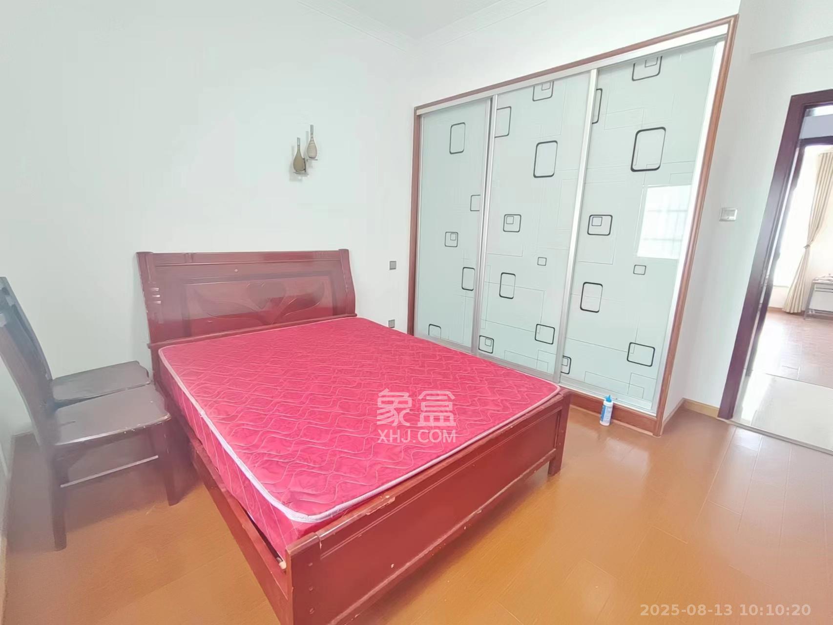 筑梦园 4室2厅2卫 2200.0元/月 筑梦园 4室2厅2卫 2200.0元/月室内图