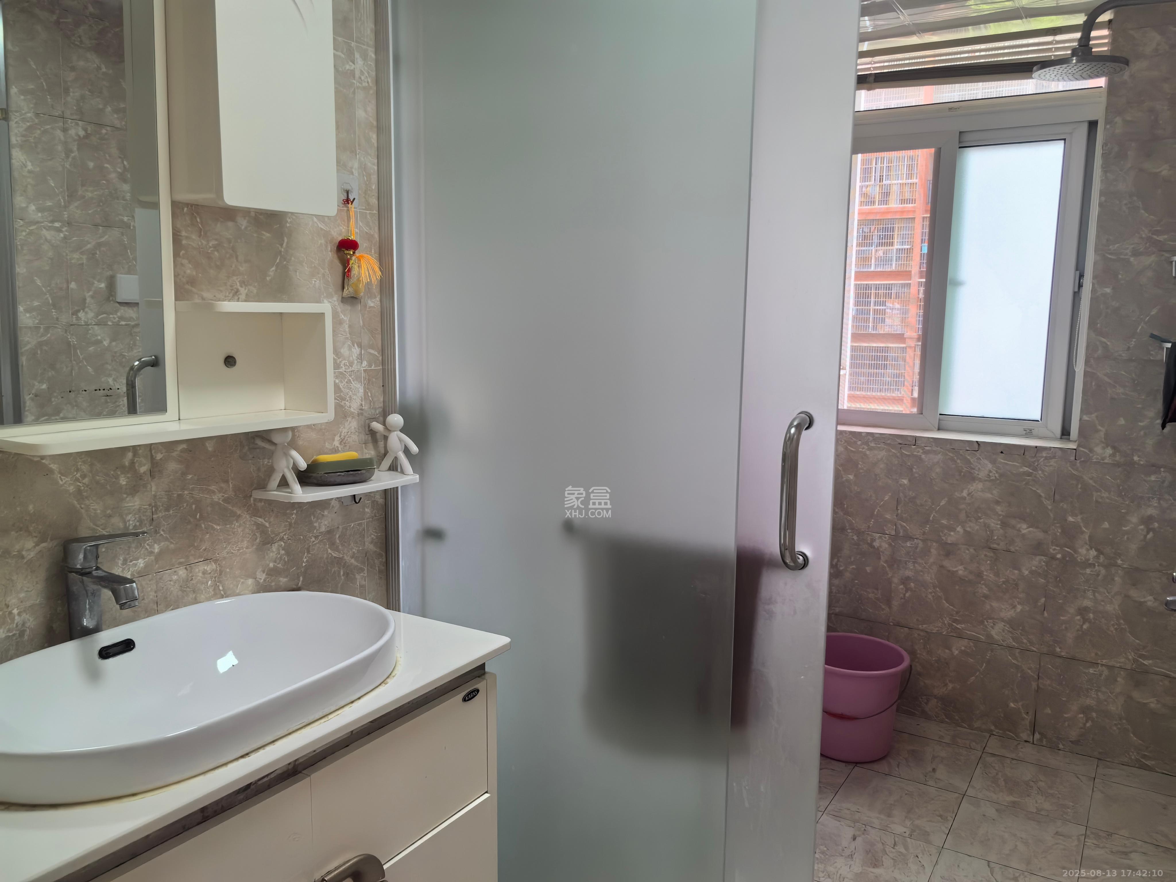 凯富南方鑫城  3室2厅2卫    2700.0元/月室内图