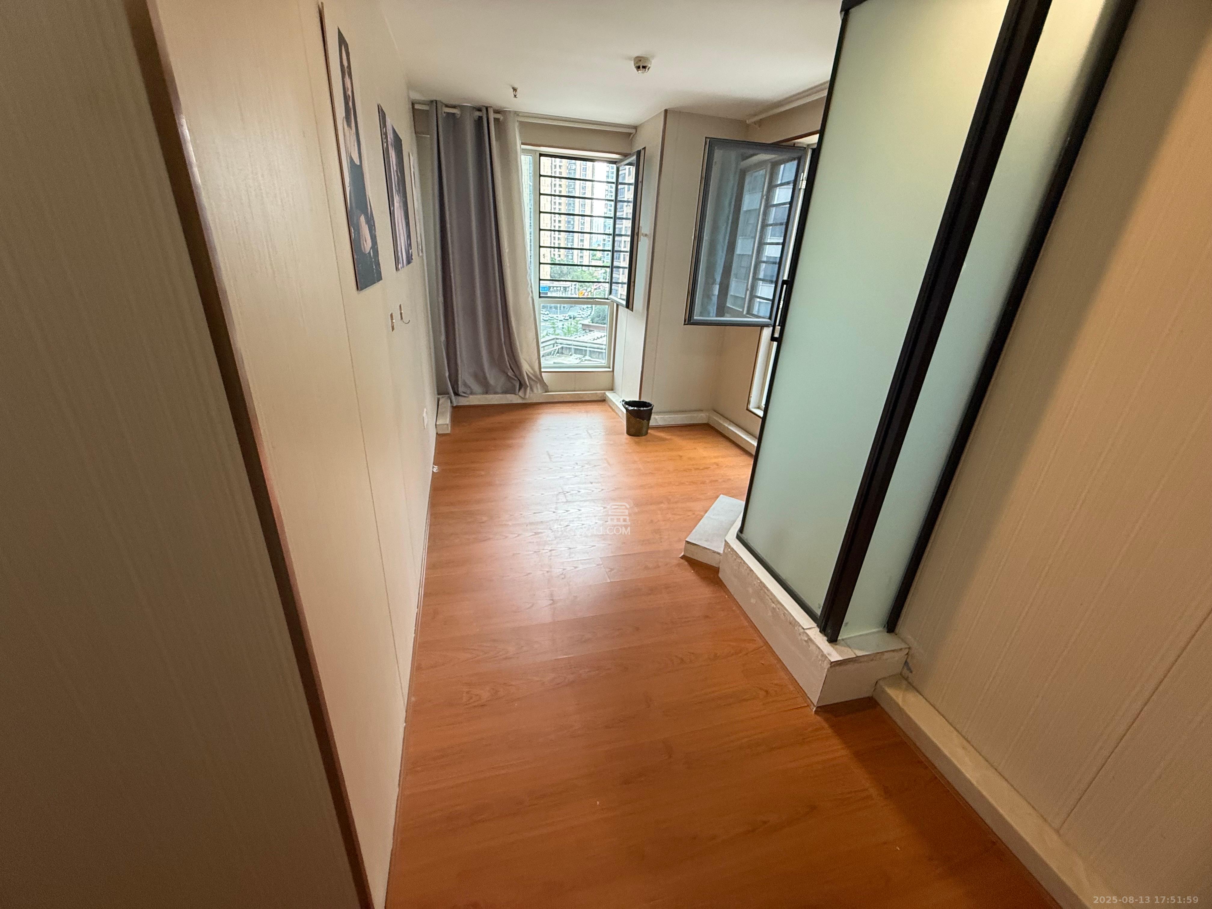 北辰三角洲B1E1区  1室1厅1卫    10000.0元/月室内图