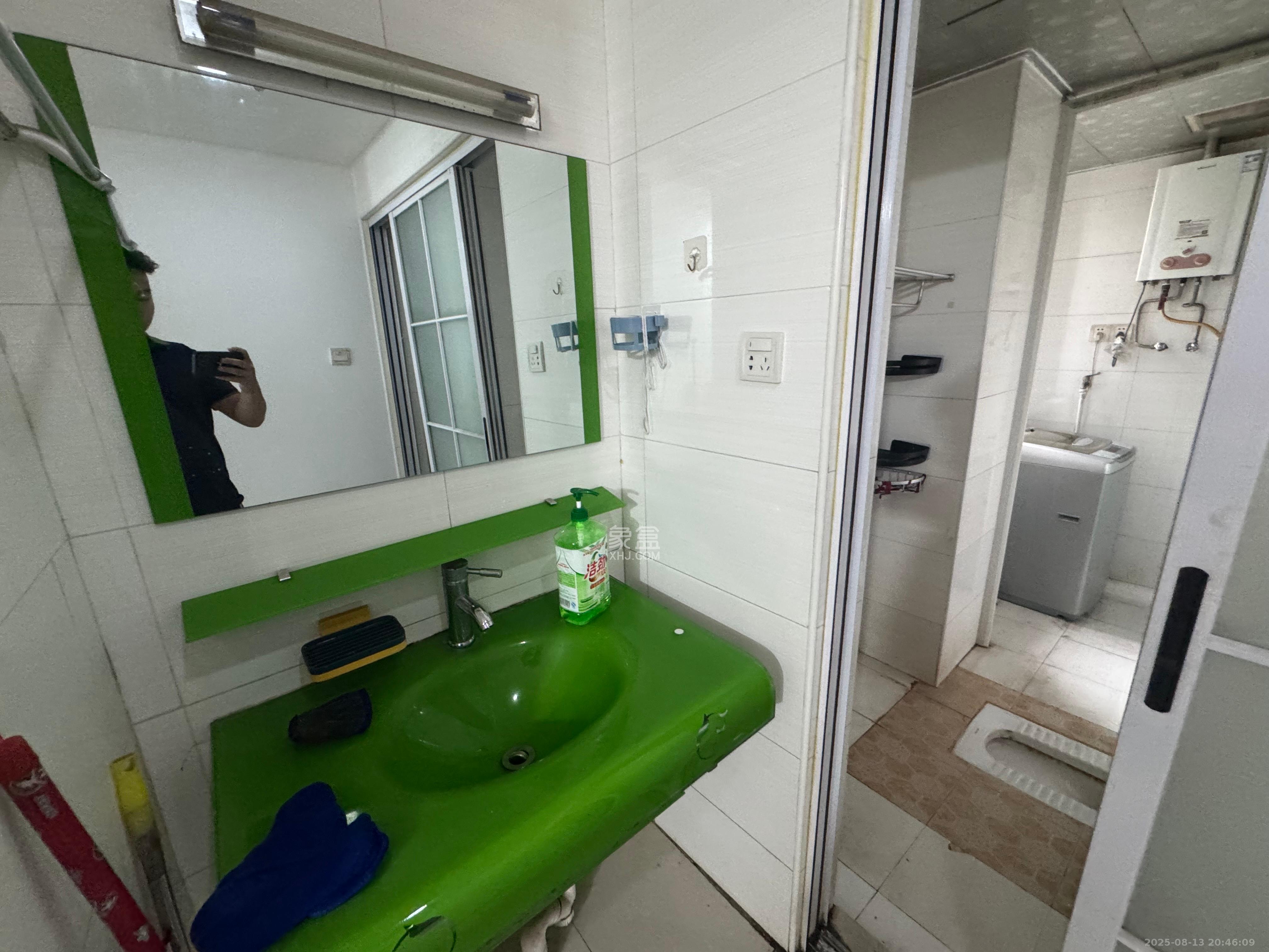 和庄  2室2厅1卫    1900.0元/月室内图