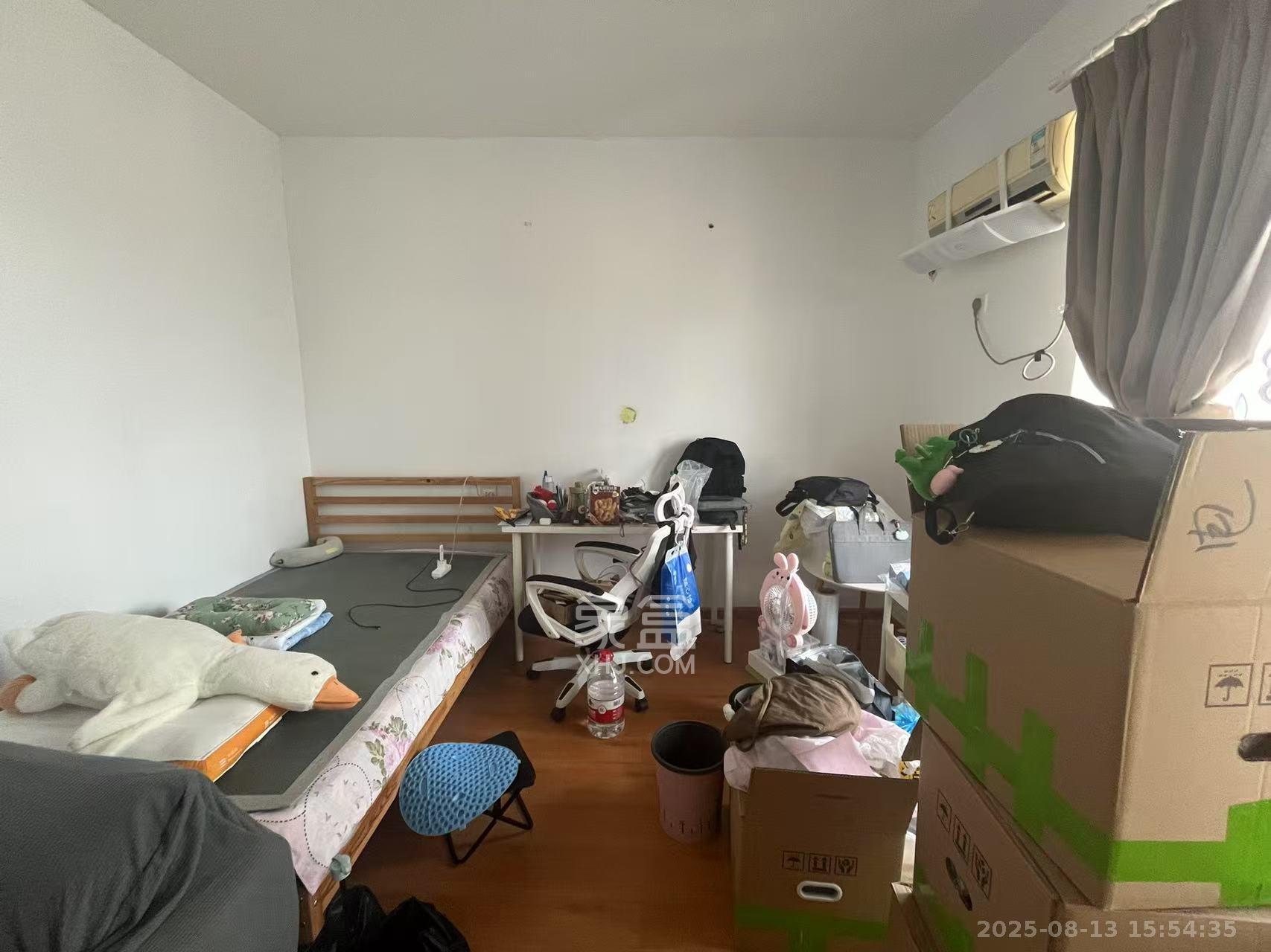 左岸右岸  1室1厅1卫   1300.00元/月室内图