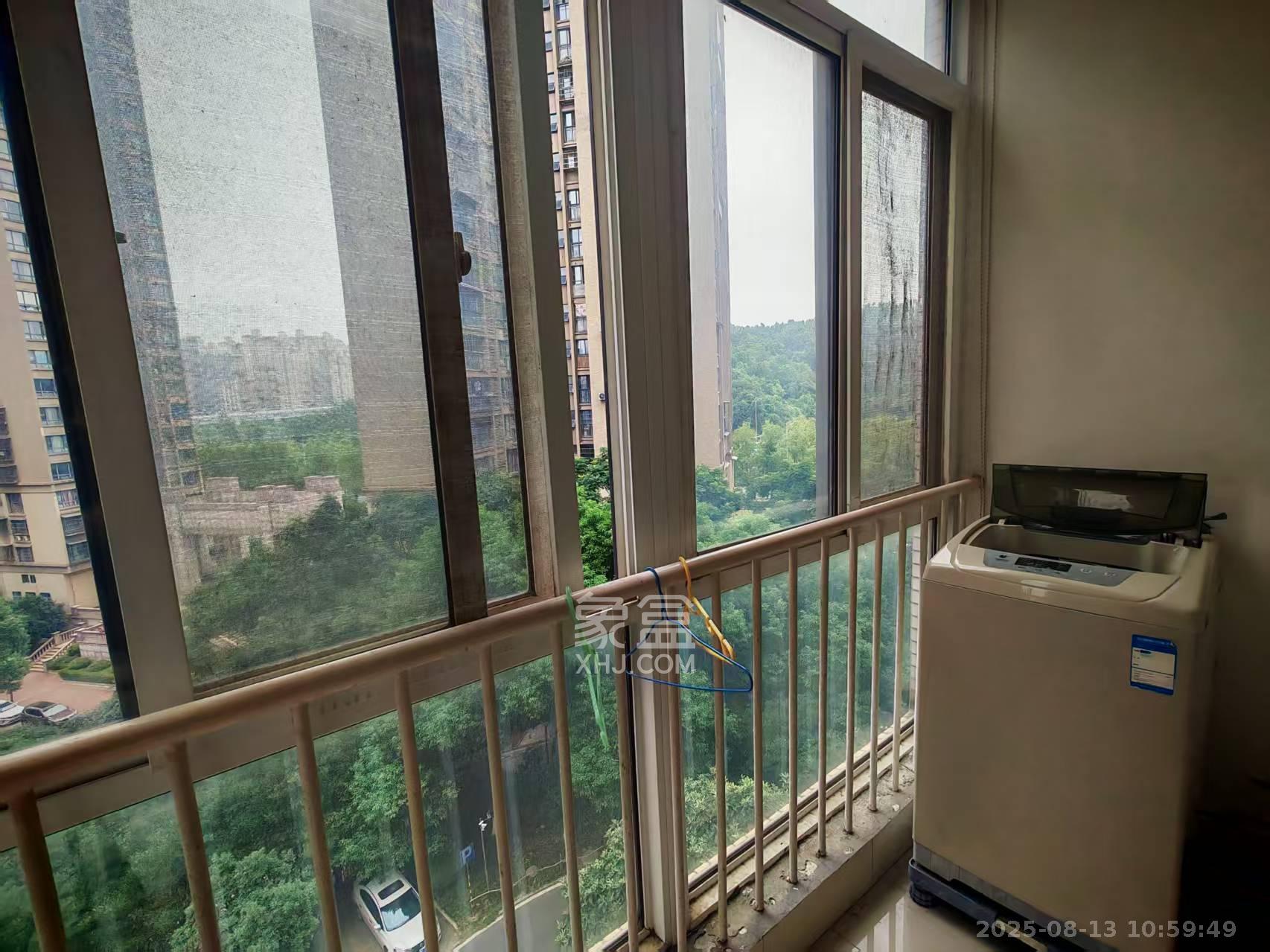 山语城一期  1室2厅2卫    1800.0元/月室内图