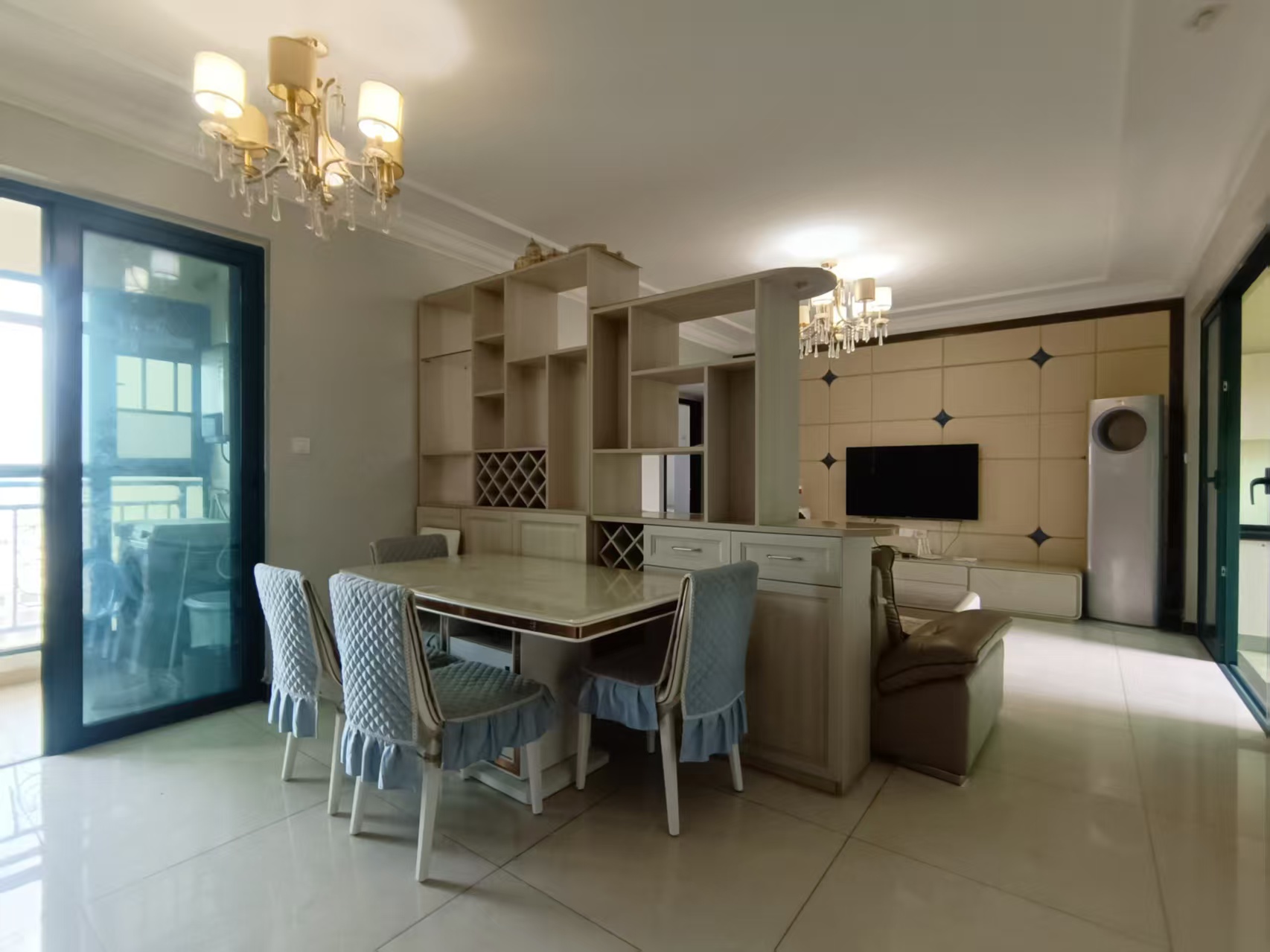 恒大绿洲 3室2厅2卫 2200.0元/月 恒大绿洲 3室2厅2卫 2200.0元/月室内图