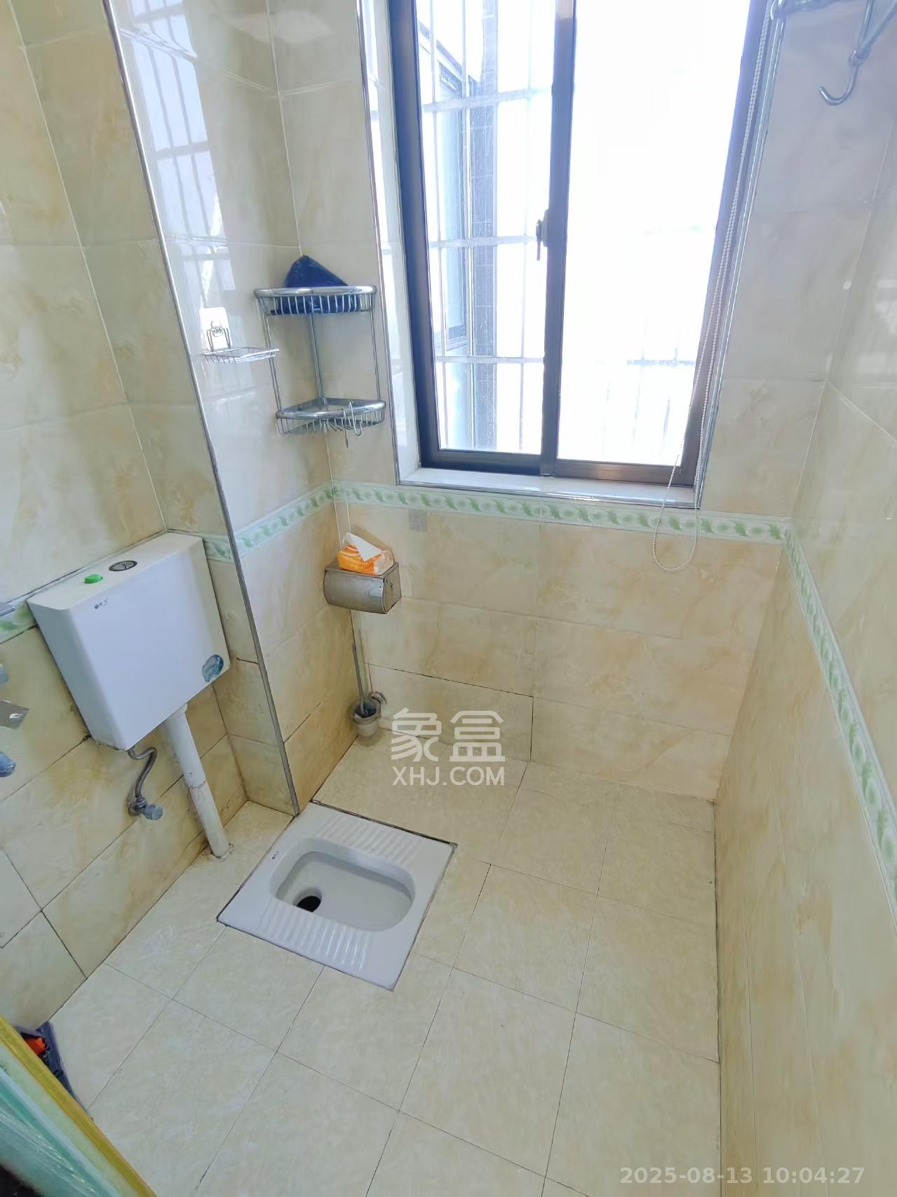 四方水岸(世方水岸)  3室1厅1卫    2580.0元/月室内图