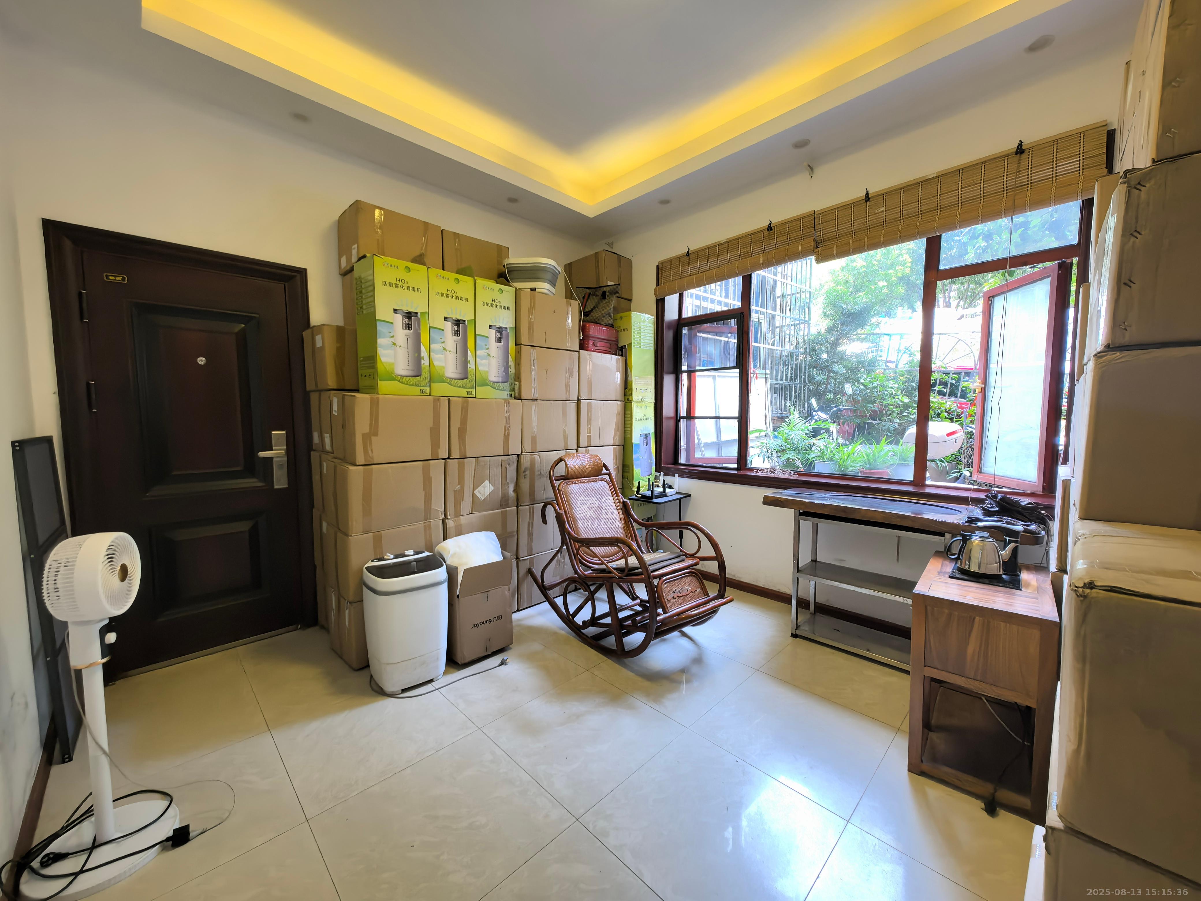 德雅精品公寓 3室2厅1卫 2800.0元/月 德雅精品公寓 3室2厅1卫 2800.0元/月室内图