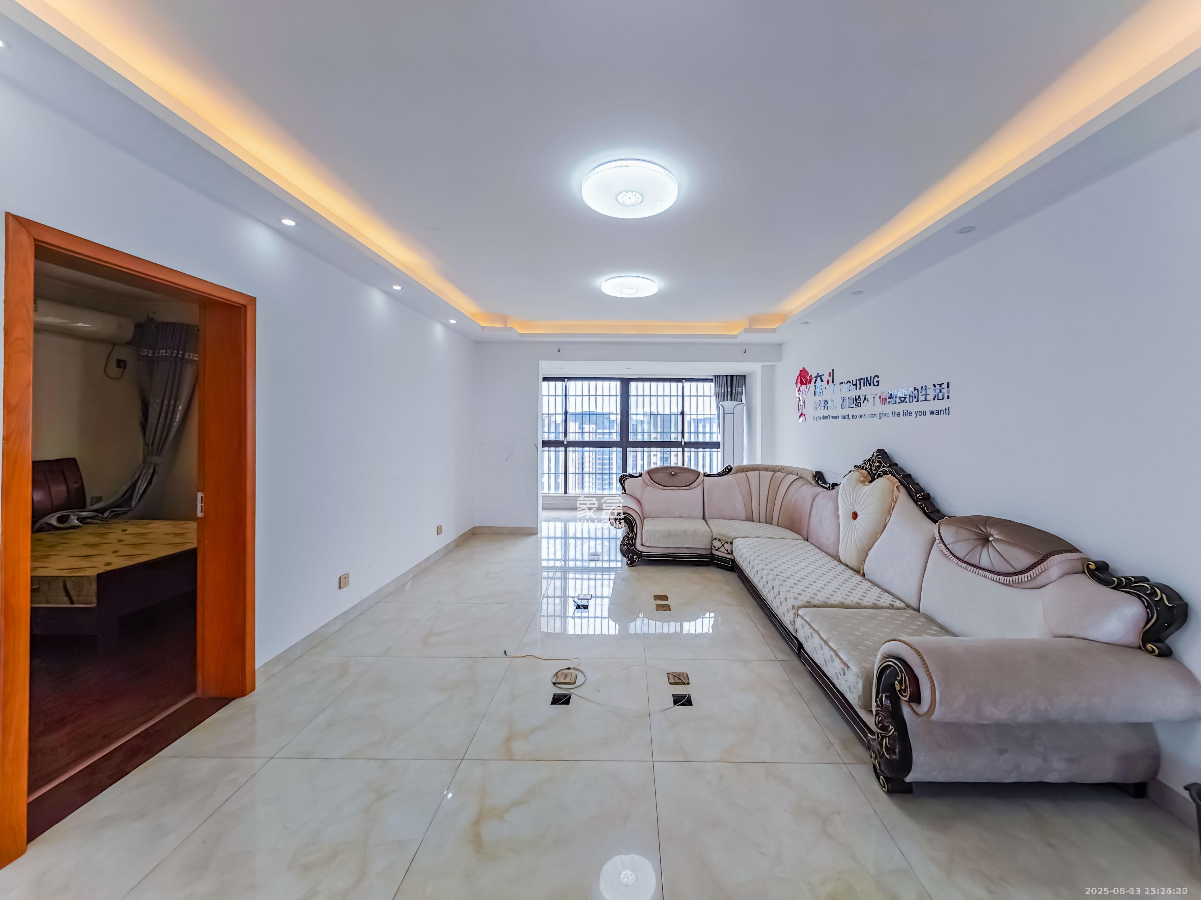 绿地之窗 5室2厅2卫 3000.0元/月 绿地之窗 5室2厅2卫 3000.0元/月室内图