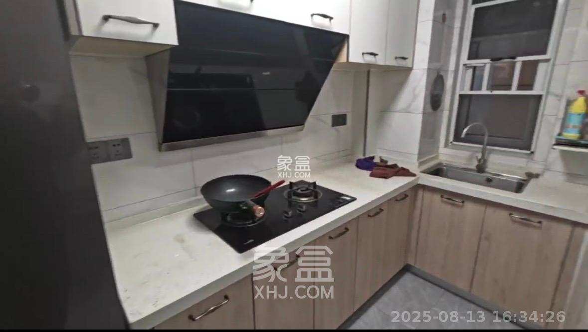 荣盛花语城  3室2厅1卫    2200.0元/月 荣盛花语城  3室2厅1卫    2200.0元/月室内图