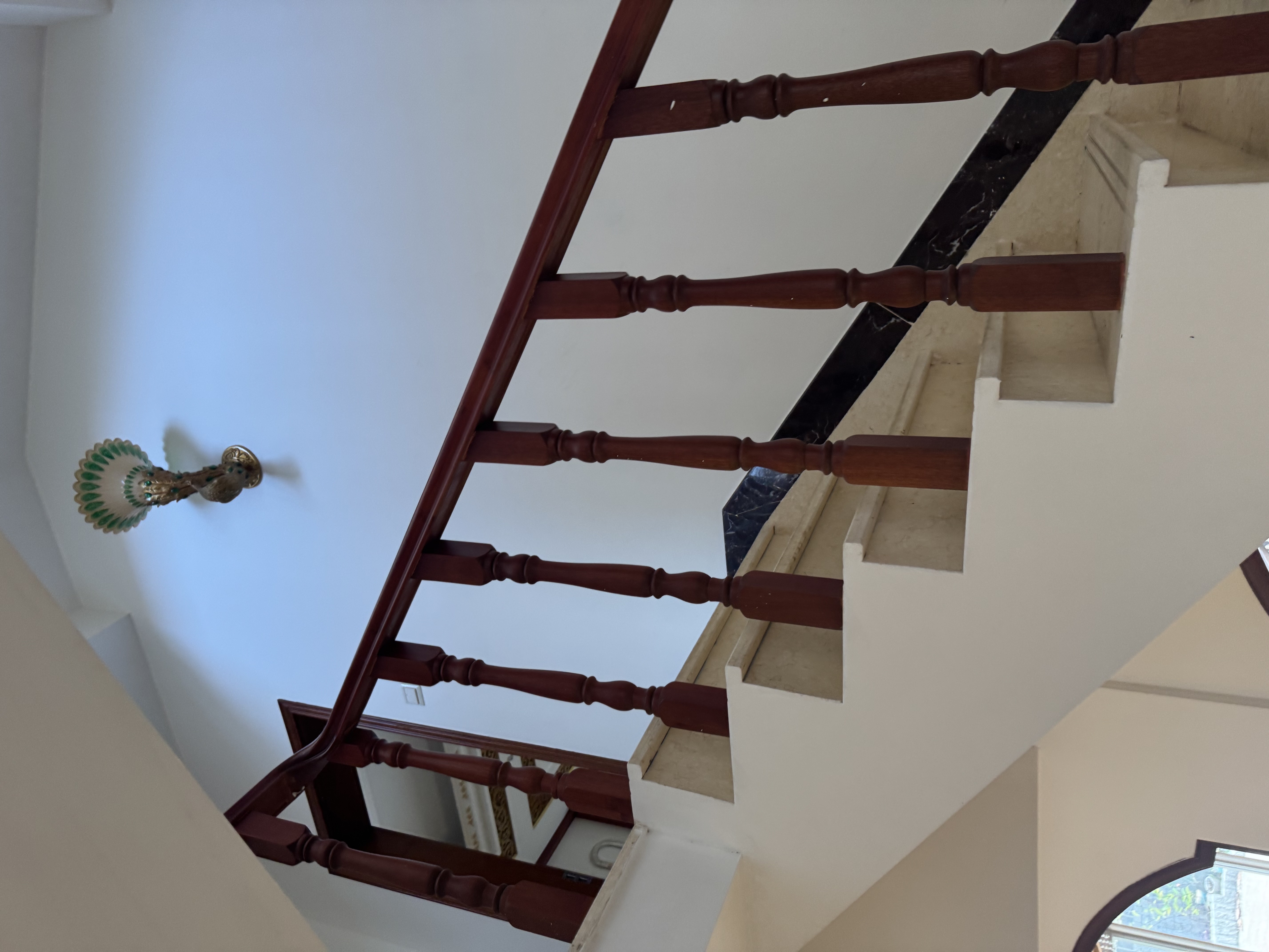 开维生态城  6室3厅2卫    15000.0元/月 开维生态城  6室3厅2卫    15000.0元/月室内图