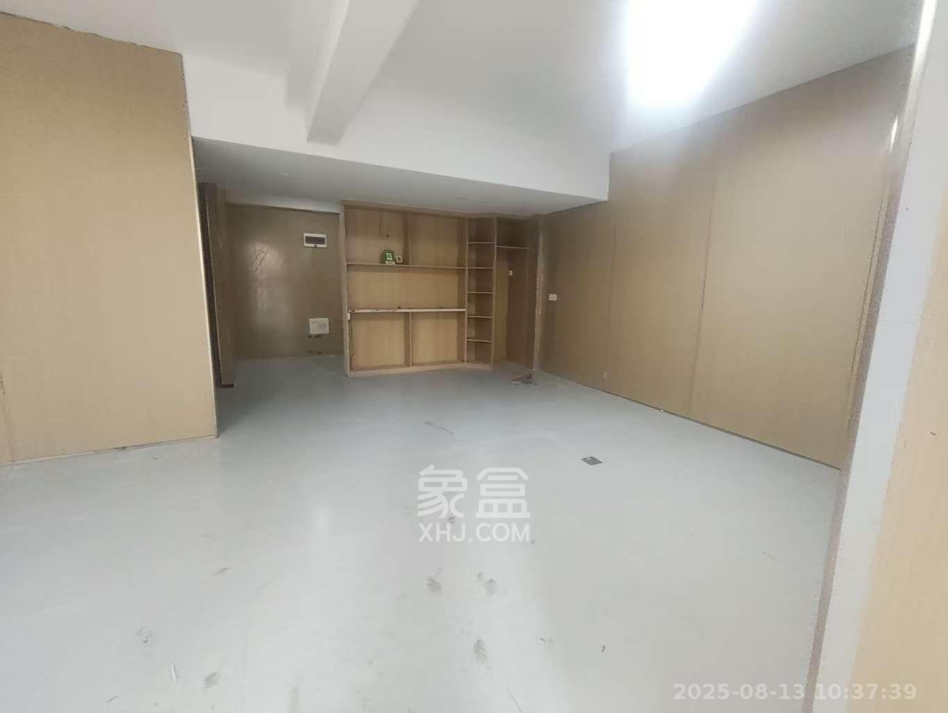 星沙算中心  1室1厅1卫    3500.0元/月 星沙算中心  1室1厅1卫    3500.0元/月室内图