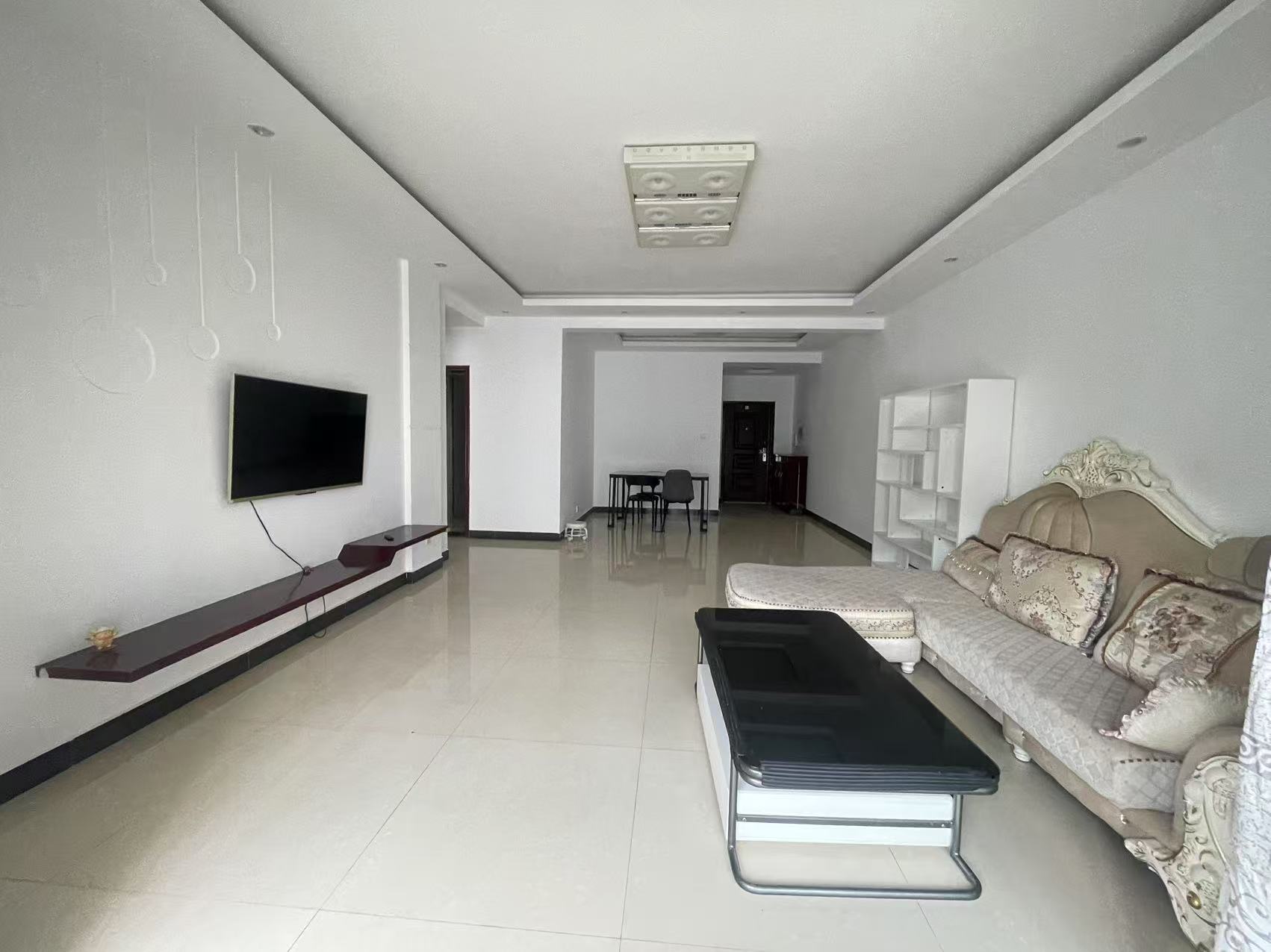 欣业苑  3室2厅2卫    1800.0元/月 欣业苑  3室2厅2卫    1800.0元/月