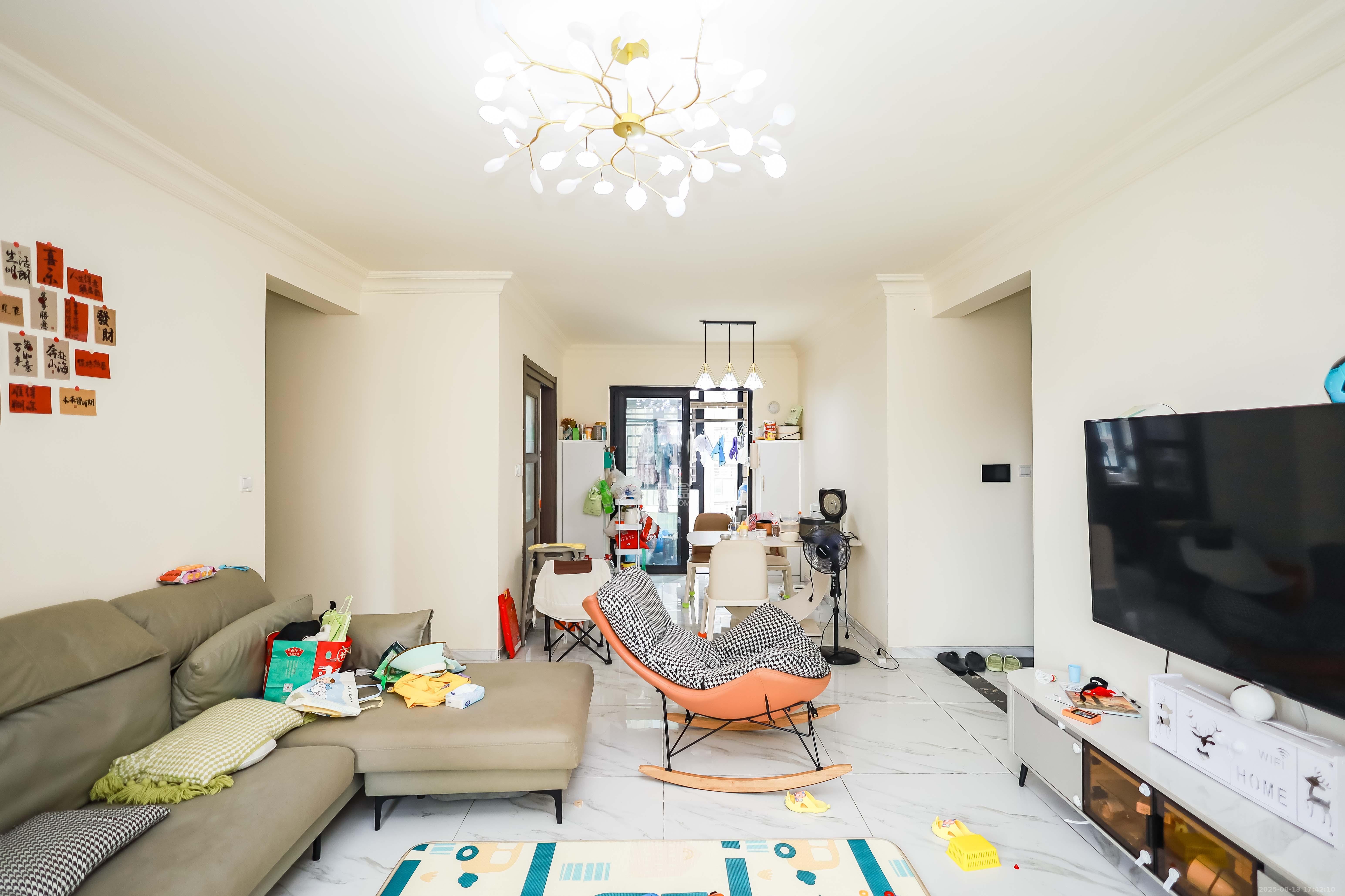 碧桂园荟隽棠  4室2厅2卫    120.0万客厅