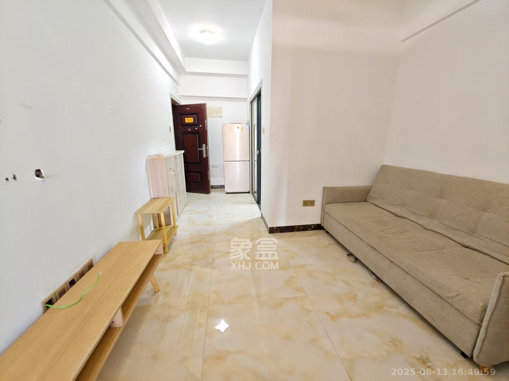 中建芙蓉嘉苑 1室1厅1卫 1500.0元/月 中建芙蓉嘉苑 1室1厅1卫 1500.0元/月室内图