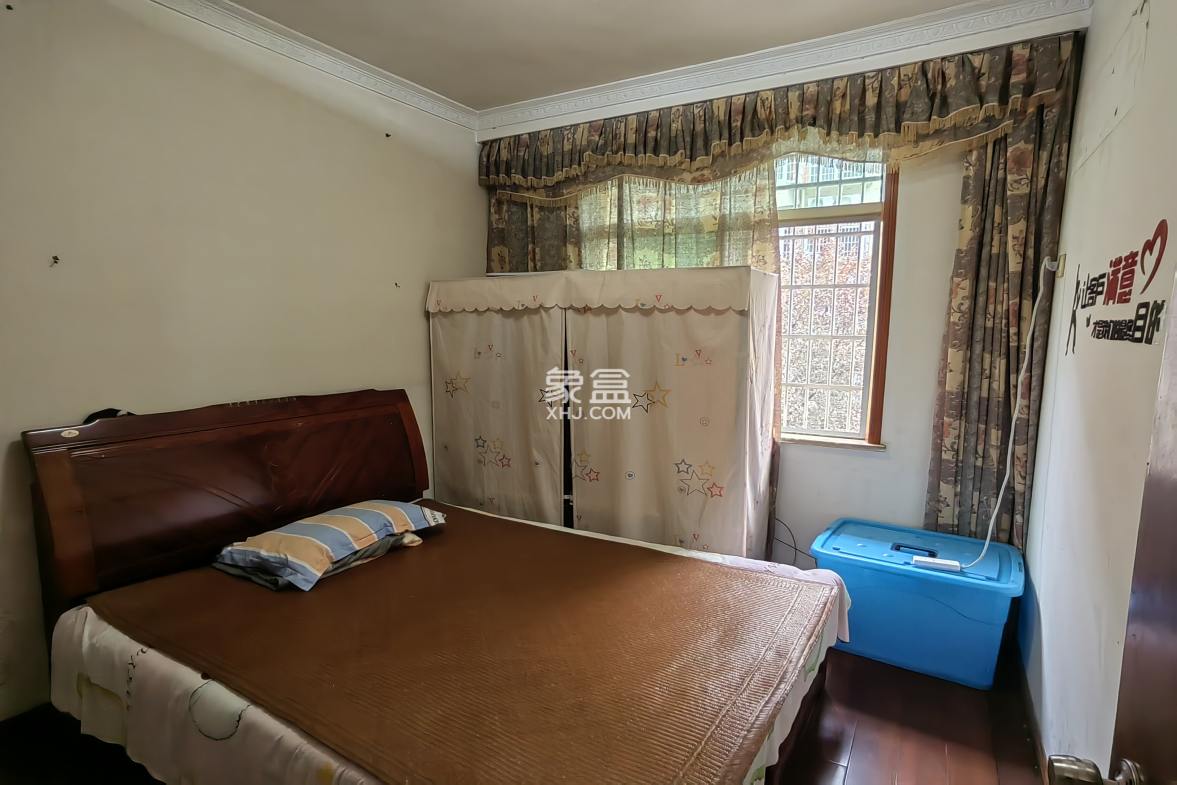 马良小区 3室2厅2卫 1200.00元/月 马良小区 3室2厅2卫 1200.00元/月室内图