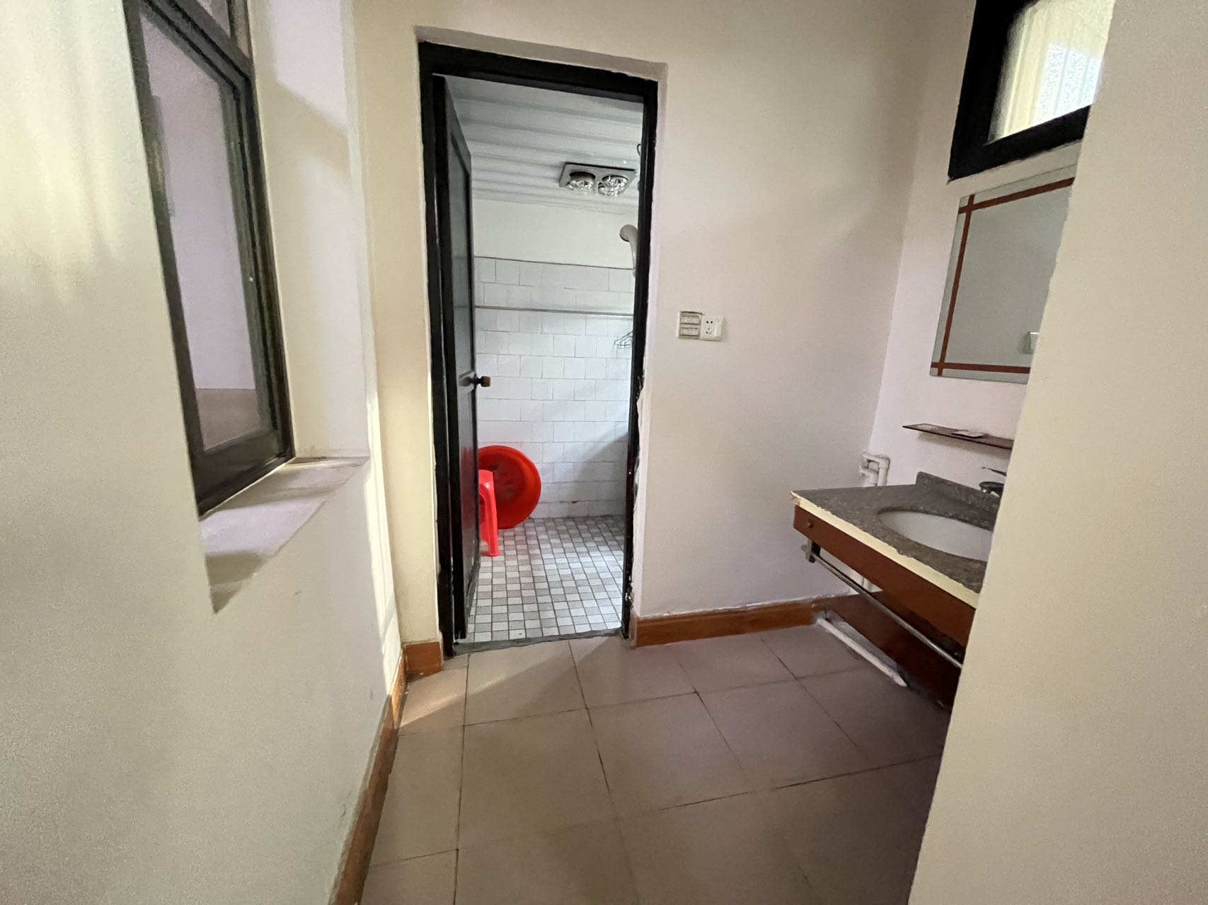 赫山办事处龙岭社区 3室2厅1卫 600.0元/月 赫山办事处龙岭社区 3室2厅1卫 600.0元/月室内图