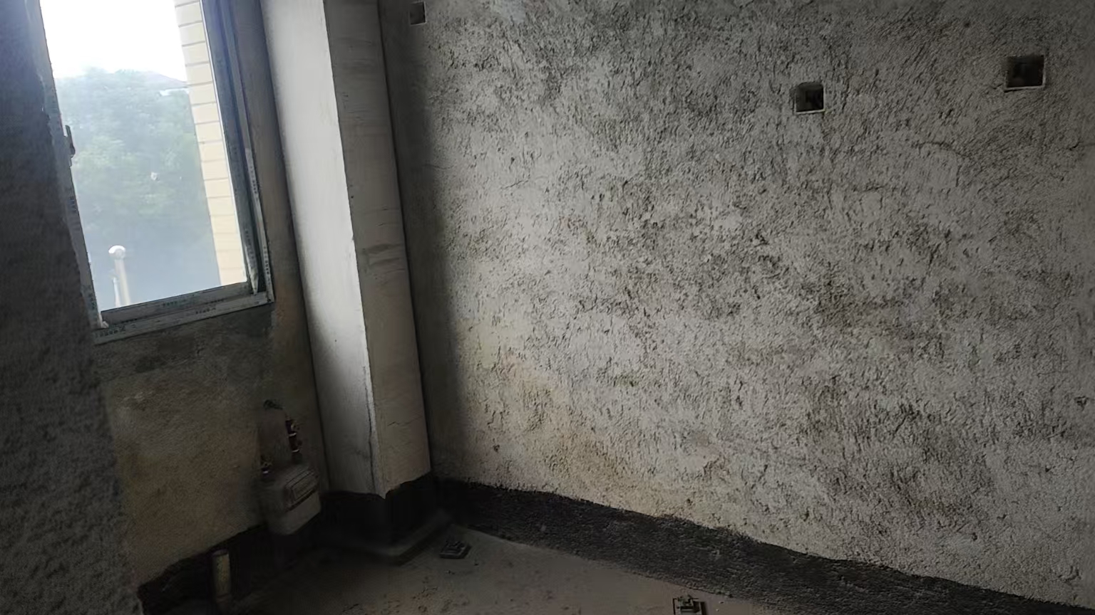 山水绿城  3室2厅2卫    38.0万 山水绿城  3室2厅2卫    38.0万客厅