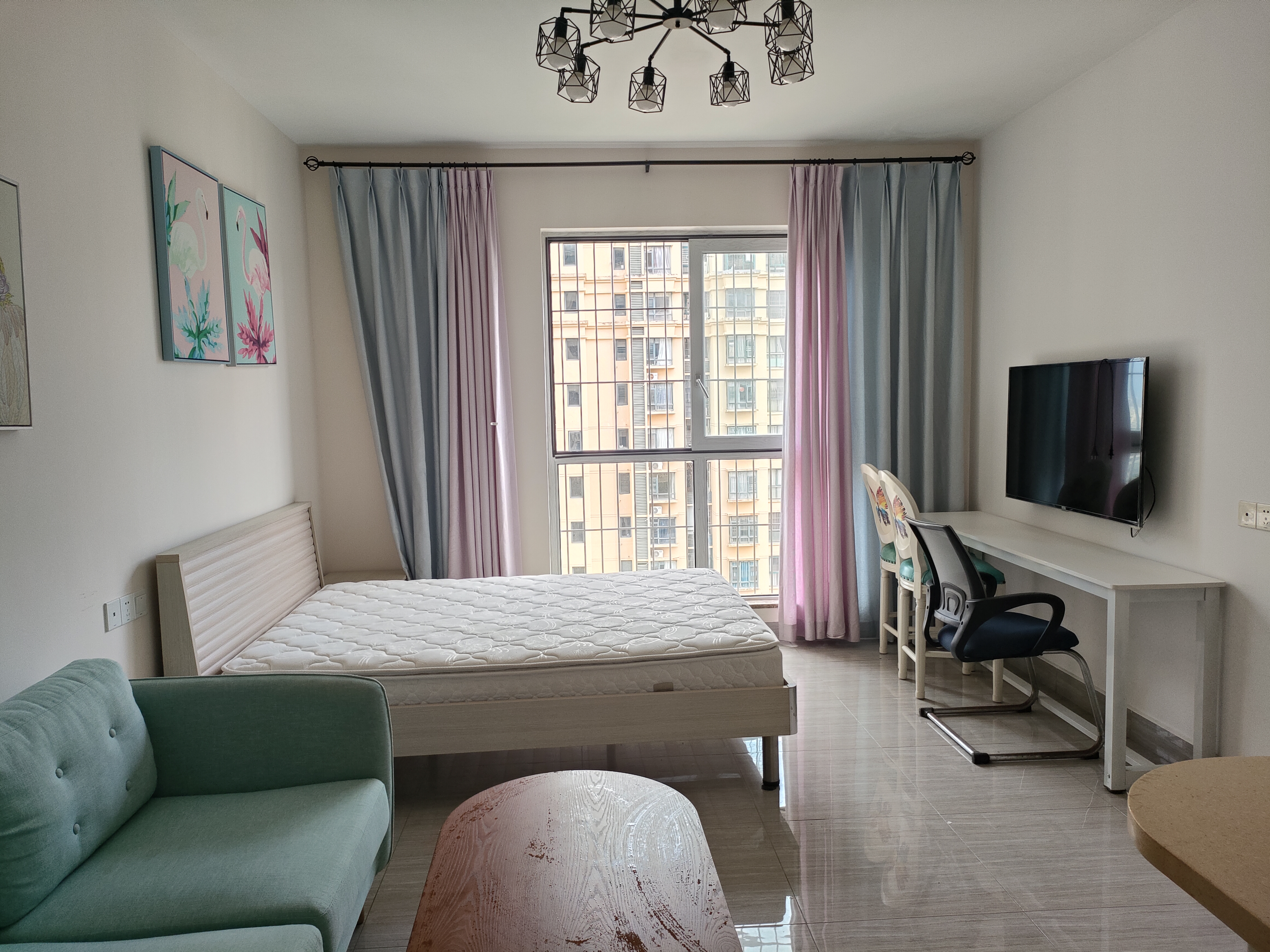 海阔天空-国瑞城四期(爵仕苑) 1室1厅1卫 2000.00元/月 海阔天空-国瑞城四期(爵仕苑) 1室1厅1卫 2000.00元/月室内图