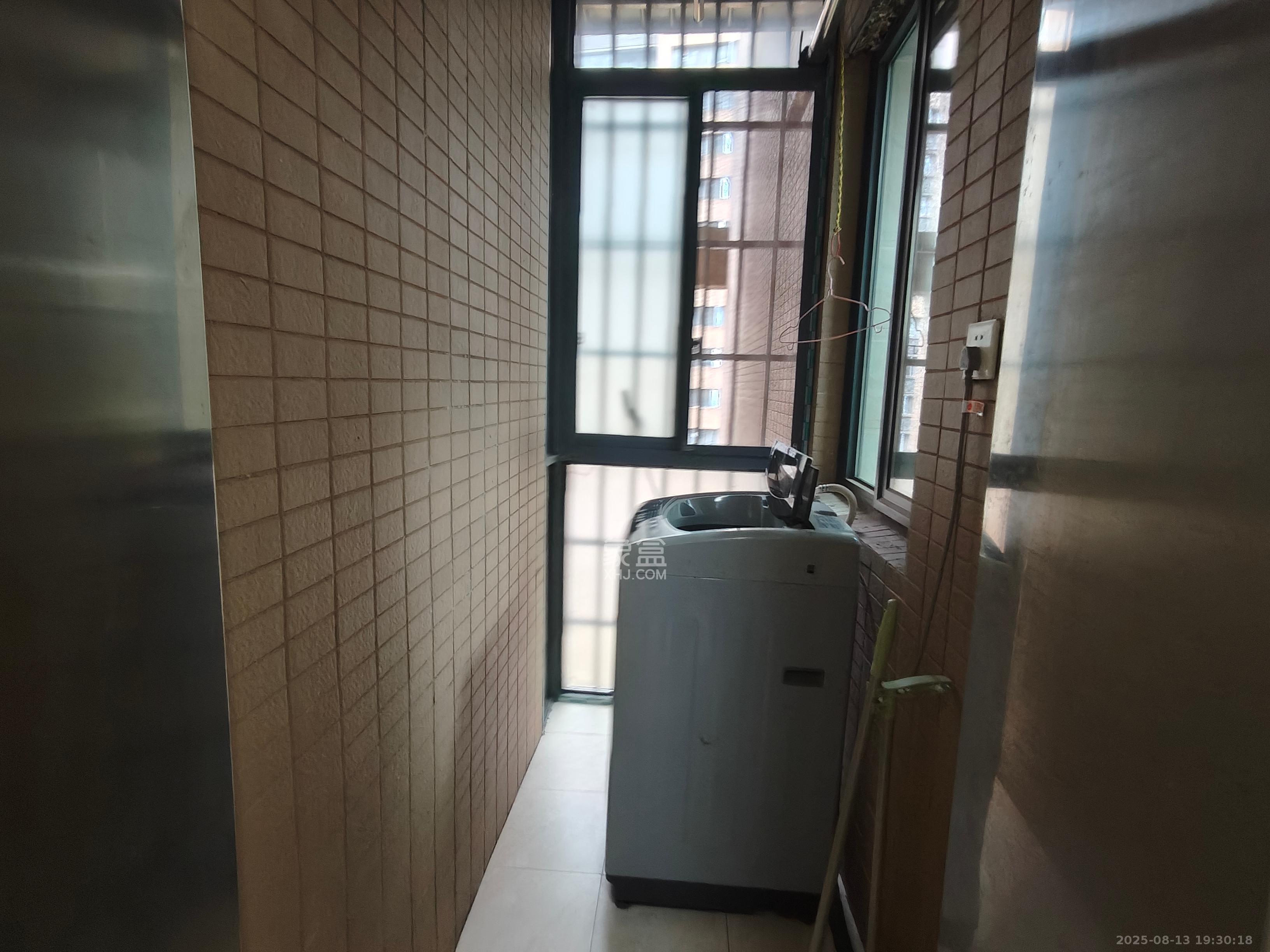 万博汇  1室1厅1卫   2100.00元/月室内图