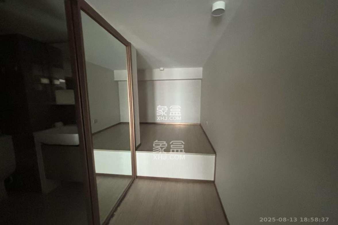 华远华时代 3室2厅1卫 4500.0元/月 华远华时代 3室2厅1卫 4500.0元/月室内图