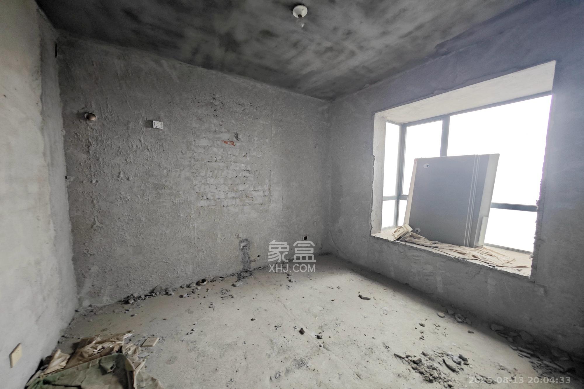 中江佳境天成  3室2厅2卫    78.0万卧室