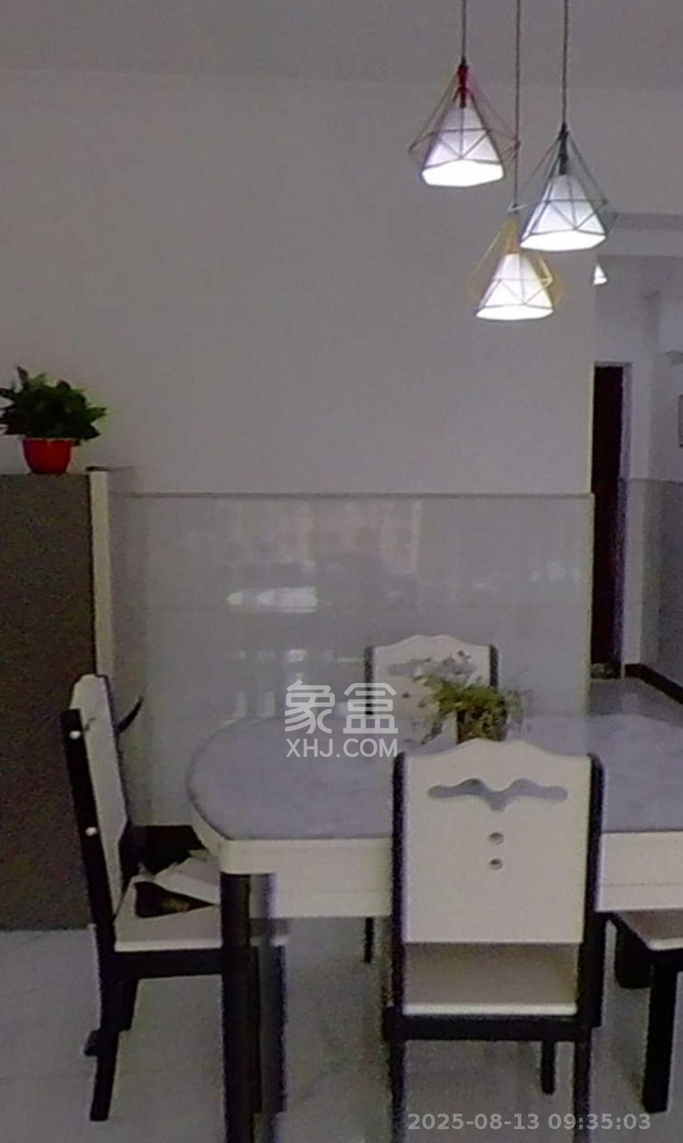 岳华新苑  2室2厅1卫   2200.00元/月室内图