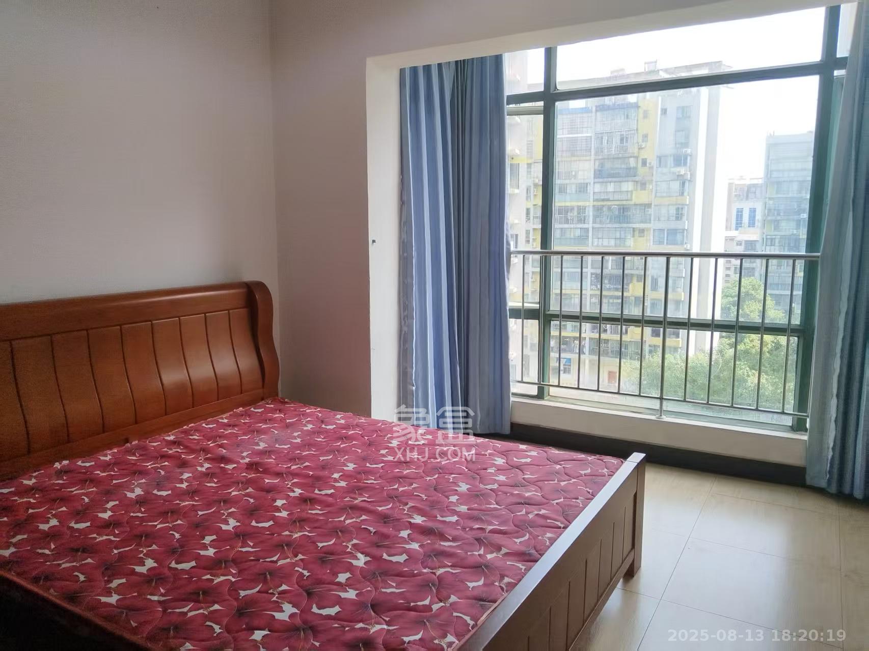 望兴景园一期  2室2厅1卫   2100.00元/月室内图