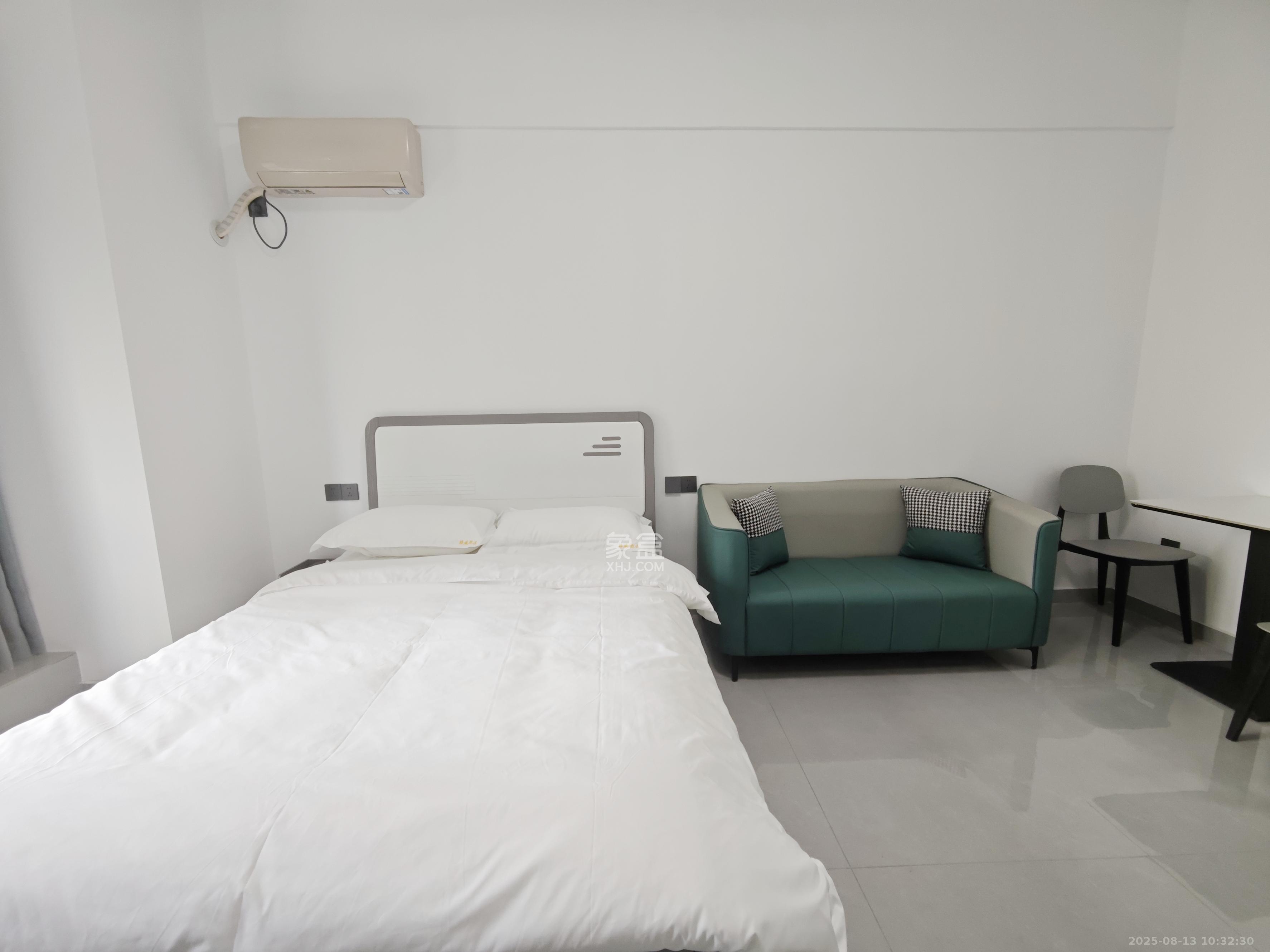 臻园  1室1厅1卫    1550.0元/月室内图