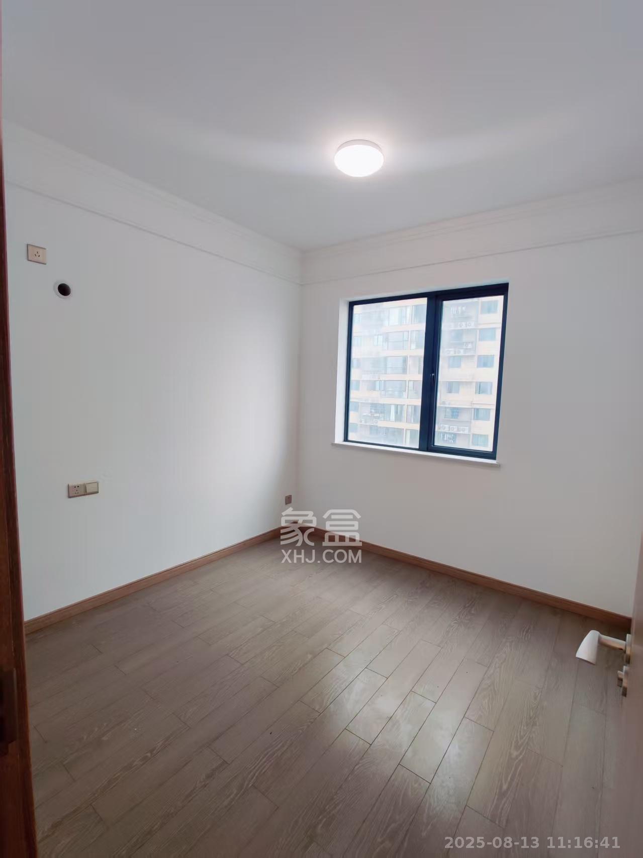 澳海澜庭 3室2厅2卫 1600.0元/月 澳海澜庭 3室2厅2卫 1600.0元/月室内图