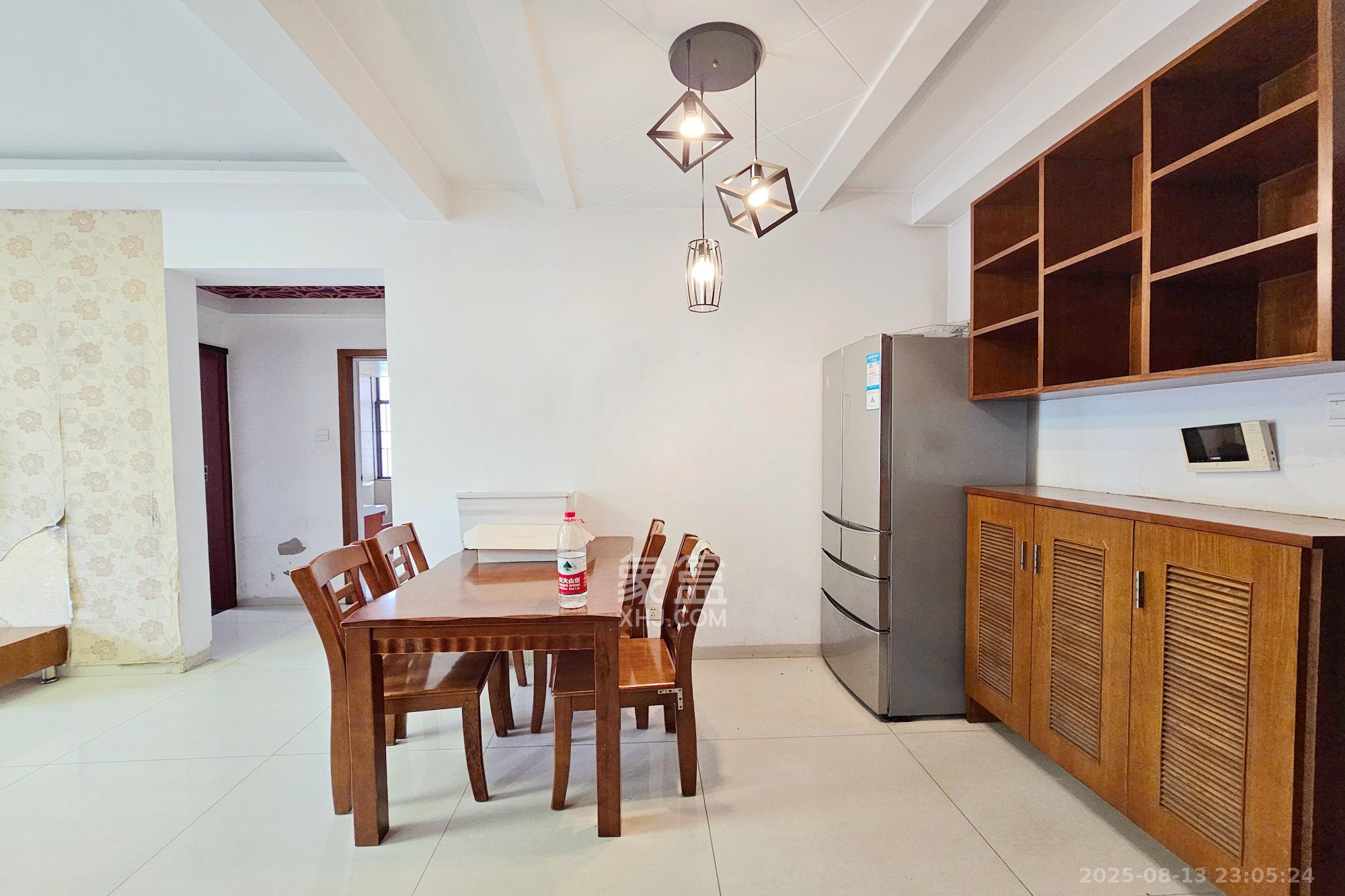 星城映象  2室2厅1卫    66.0万客厅