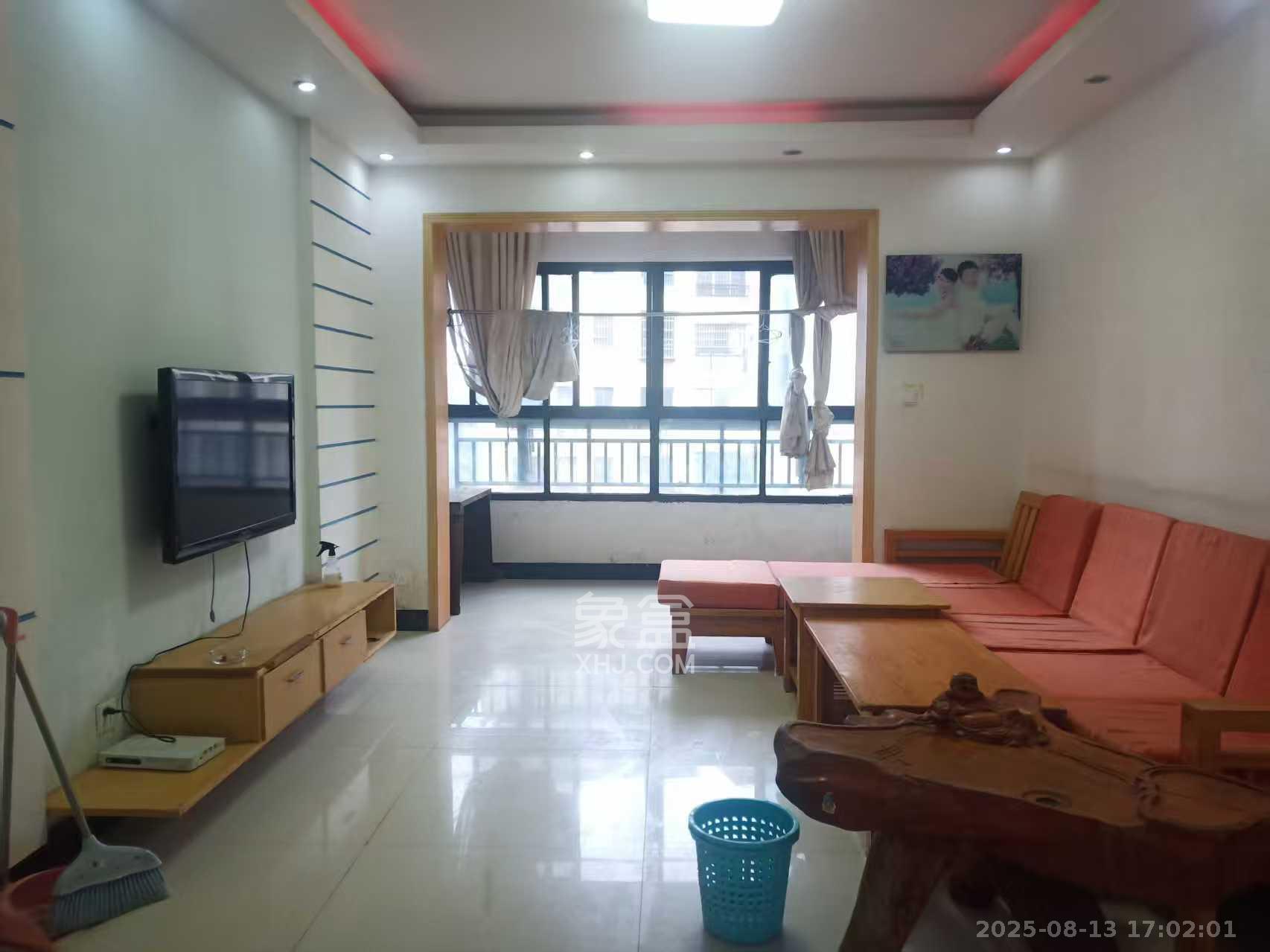 保利麓谷林语A区 3室2厅1卫 2000.0元/月 保利麓谷林语A区 3室2厅1卫 2000.0元/月室内图