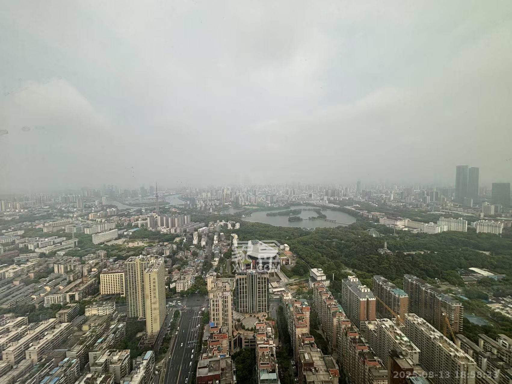 华远华时代 3室2厅1卫 4500.0元/月 华远华时代 3室2厅1卫 4500.0元/月室内图