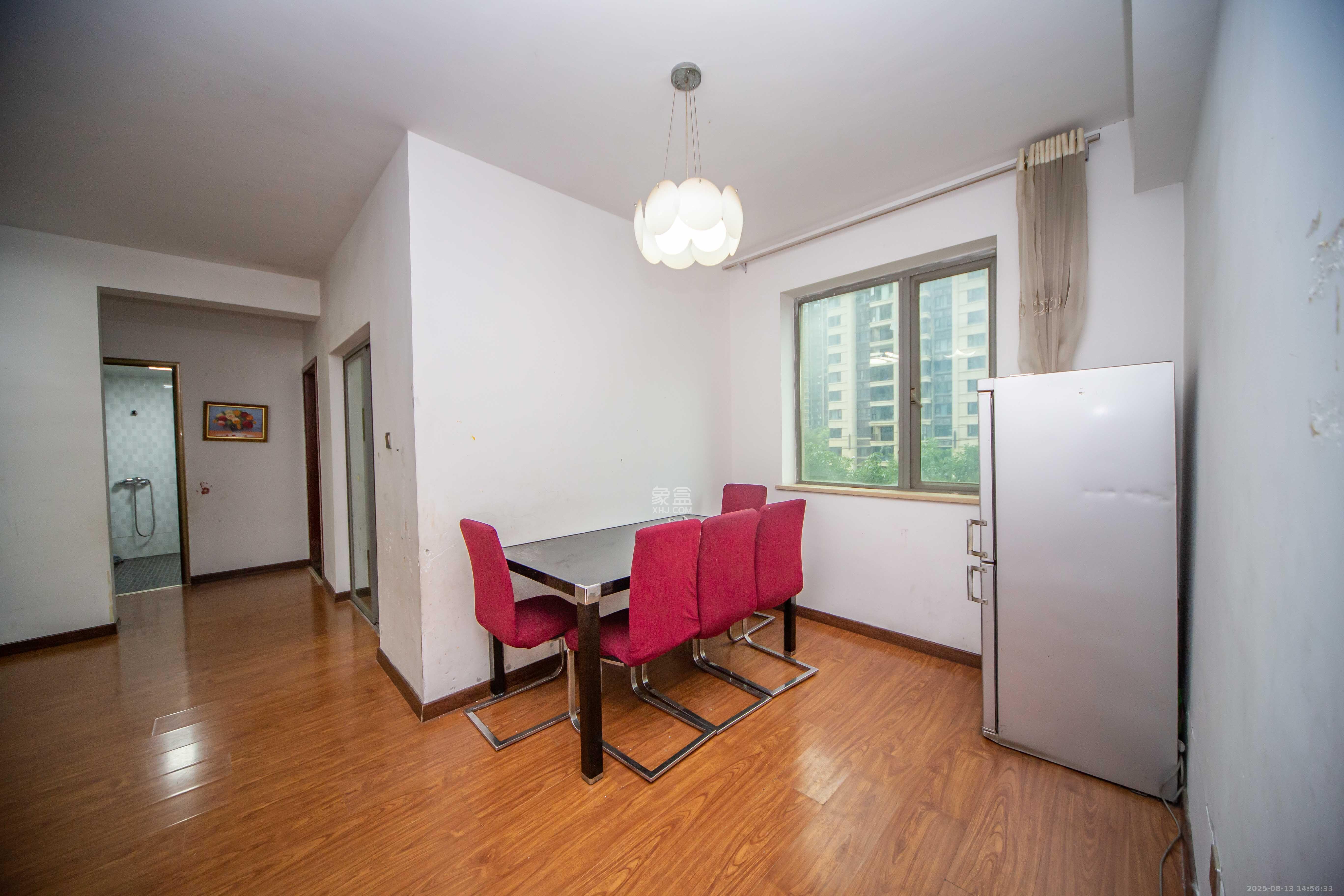 新城新世界一二三期 3室2厅1卫 2300.0元/月 新城新世界一二三期 3室2厅1卫 2300.0元/月室内图