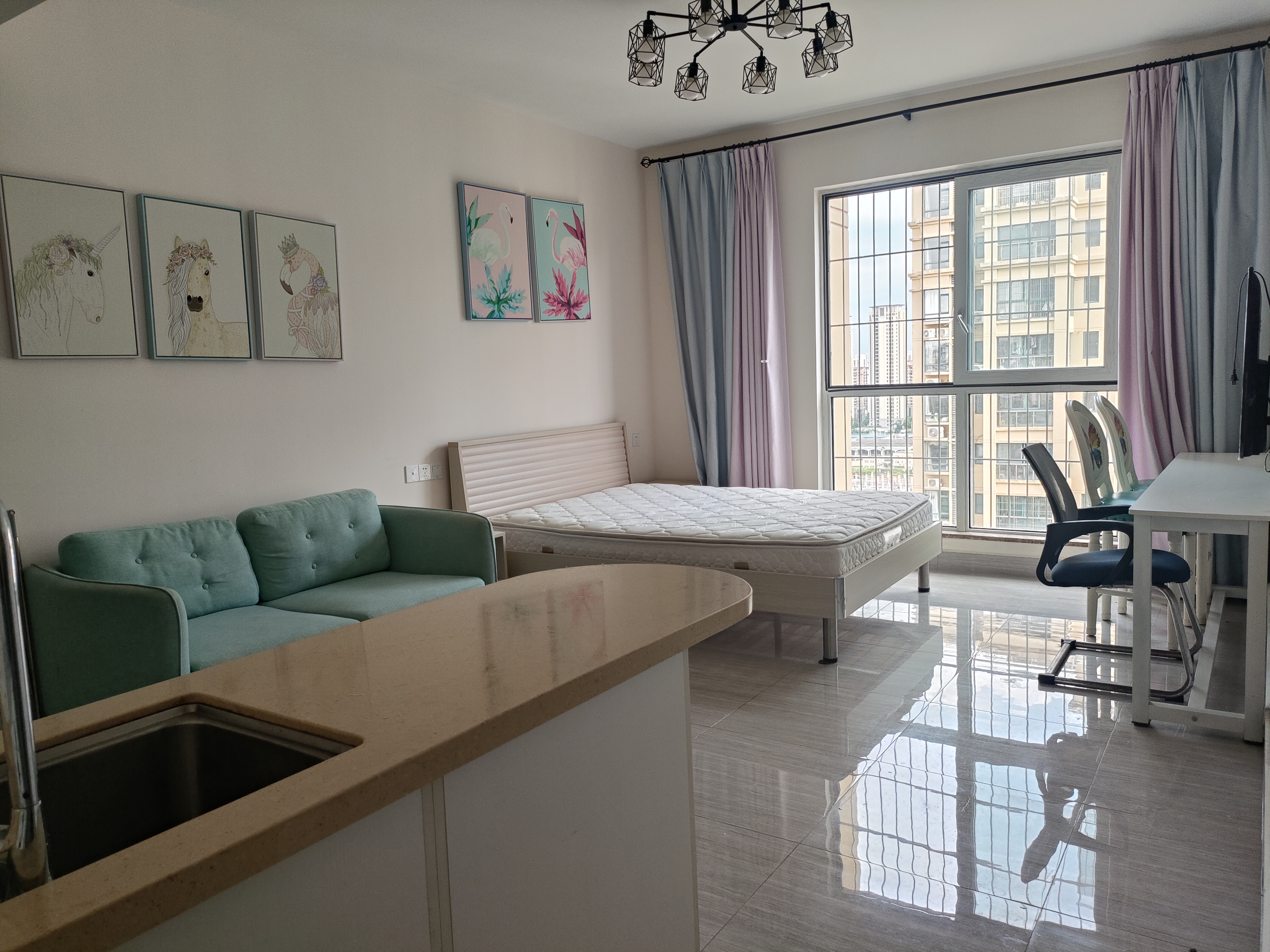 海阔天空-国瑞城四期(爵仕苑) 1室1厅1卫 2000.00元/月 海阔天空-国瑞城四期(爵仕苑) 1室1厅1卫 2000.00元/月室内图