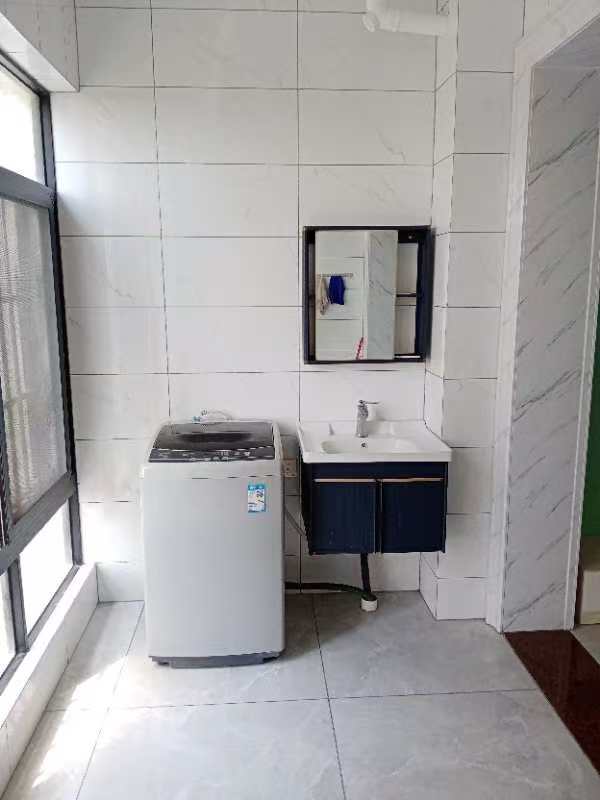 新大洲教师住宅小区 2室2厅1卫 1800.0元/月 新大洲教师住宅小区 2室2厅1卫 1800.0元/月室内图