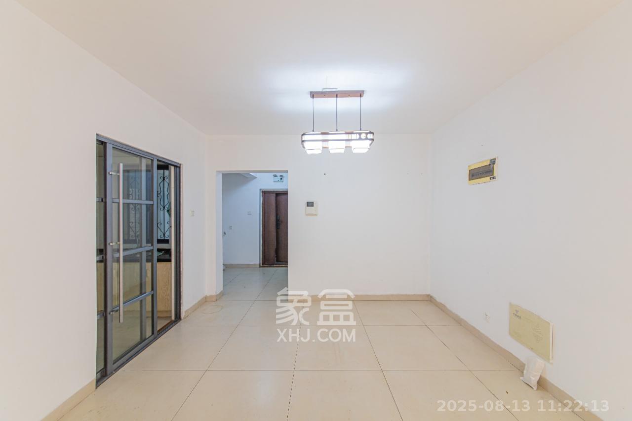 中建芙蓉嘉苑  3室2厅1卫   2300.00元/月室内图
