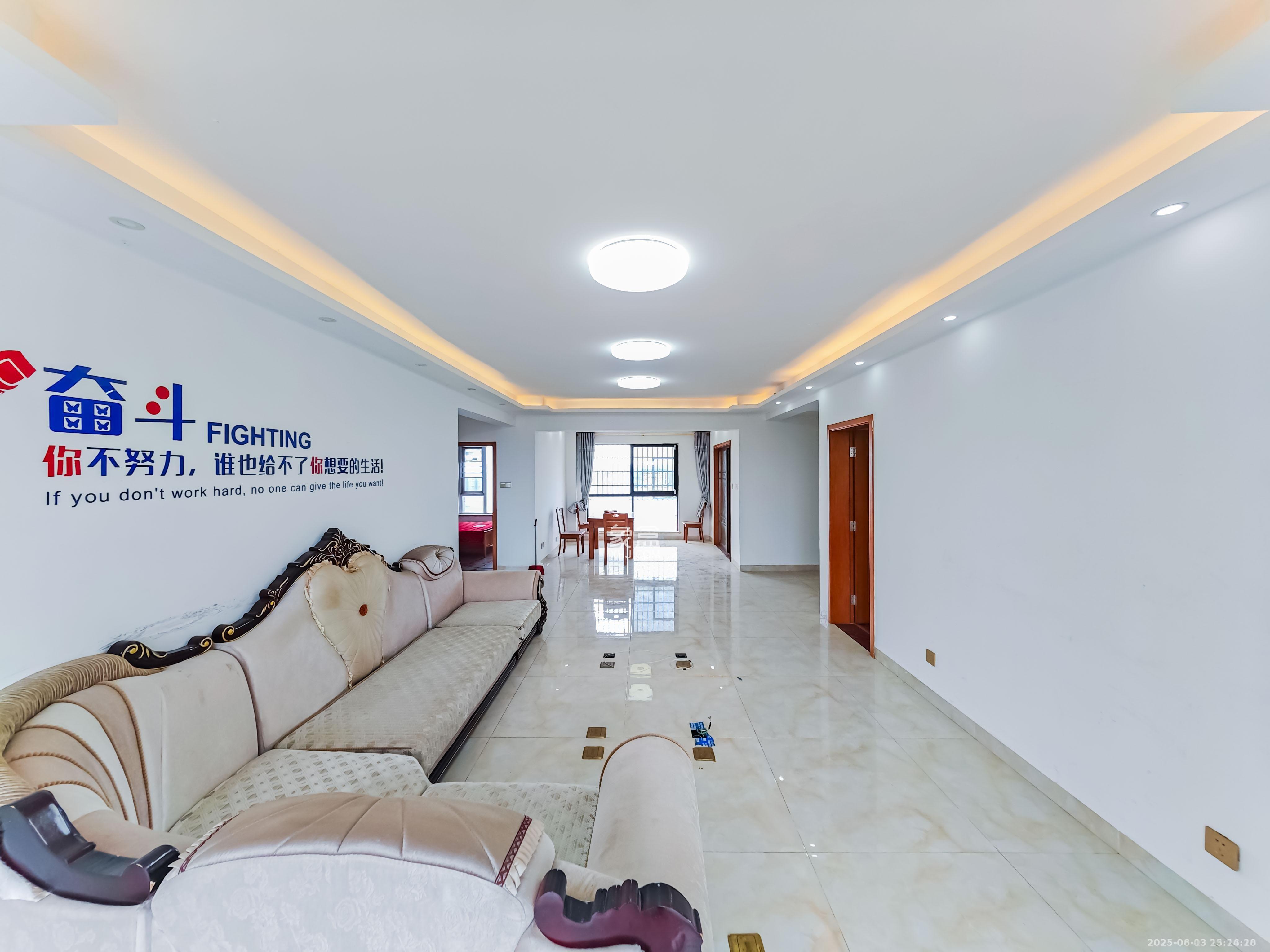 绿地之窗 5室2厅2卫 3000.0元/月 绿地之窗 5室2厅2卫 3000.0元/月室内图